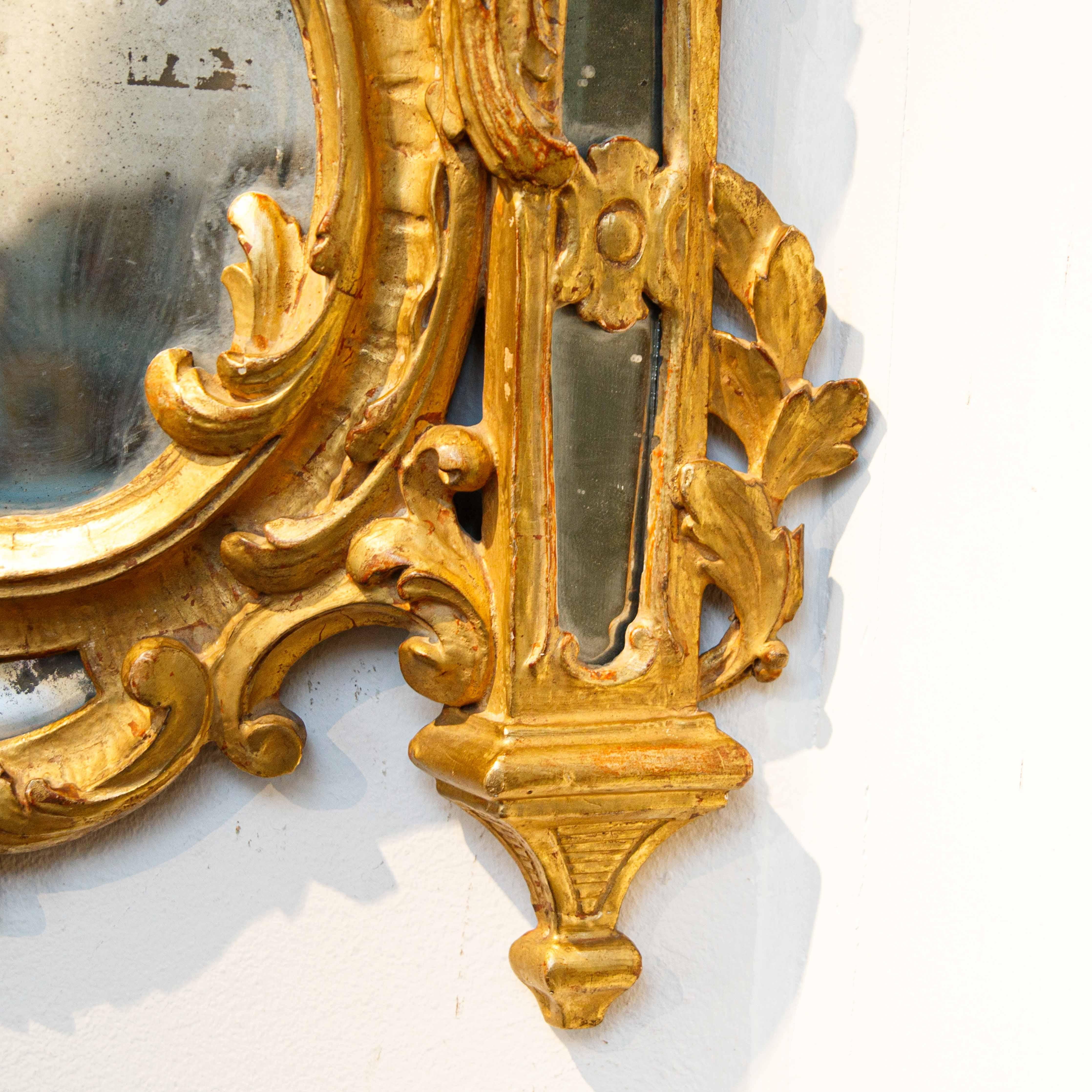 XVIIIe siècle  deux miroirs avec cadres architecturaux en vente 9