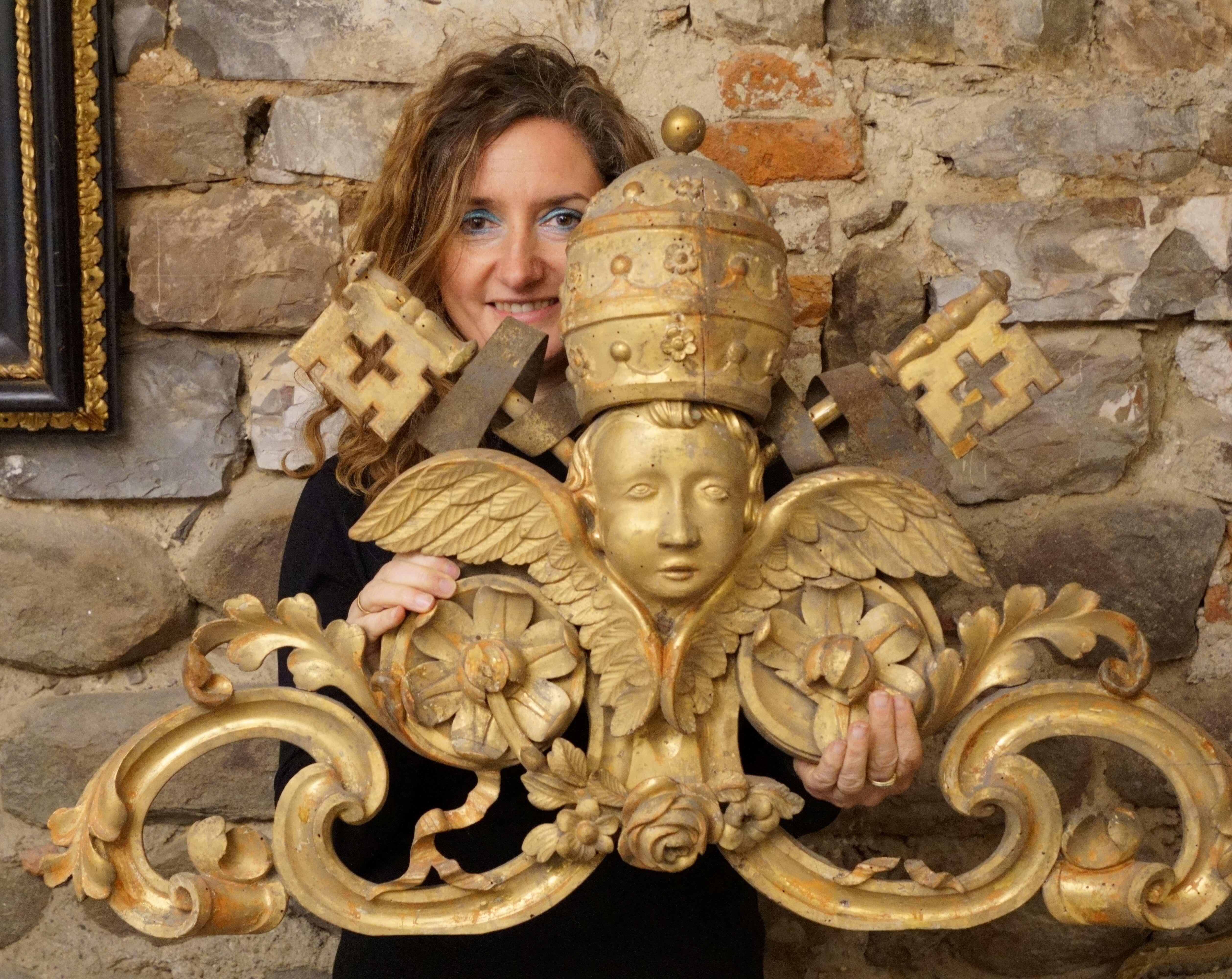 XVIII secolo Legno Dorato Fregio Stemma Papale Ferro forgiato Italia 3