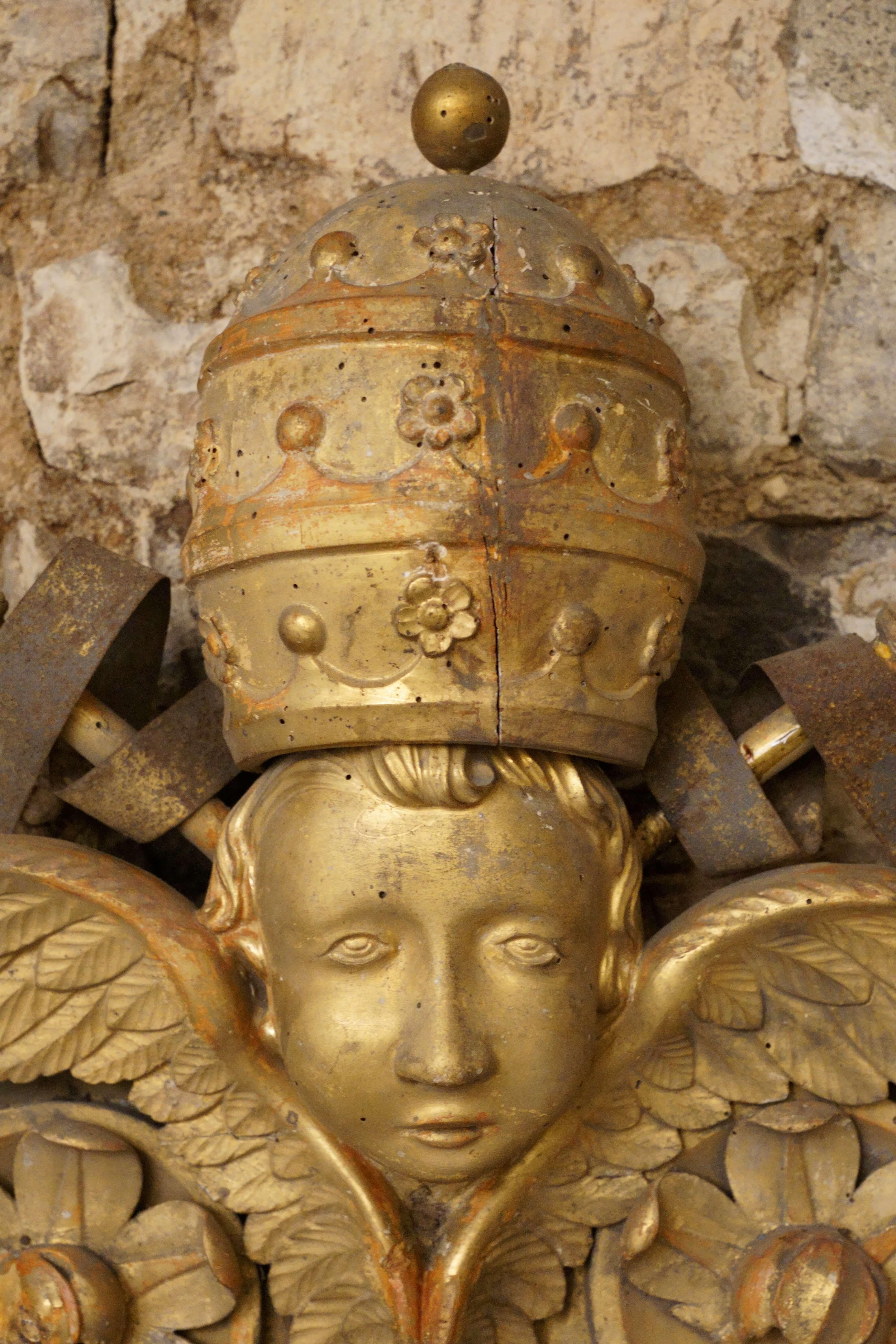 Louis XVI XVIII secolo Legno Dorato Fregio Stemma Papale Ferro forgiato Italia