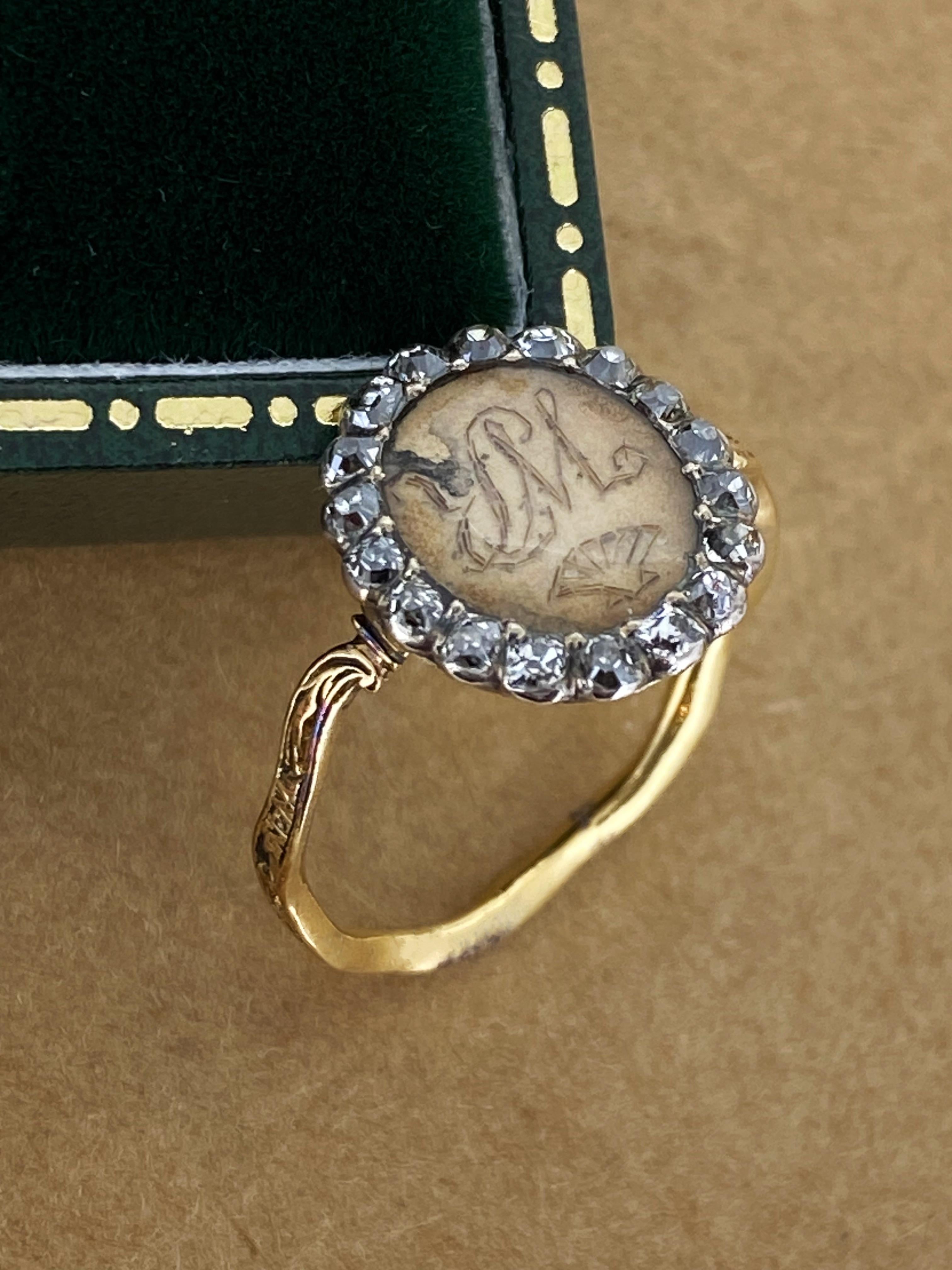George III XVIIIc c1768 Or 22K, diamant taille ancienne Bague Memento Mori en mémoire de WM Rudd. en vente