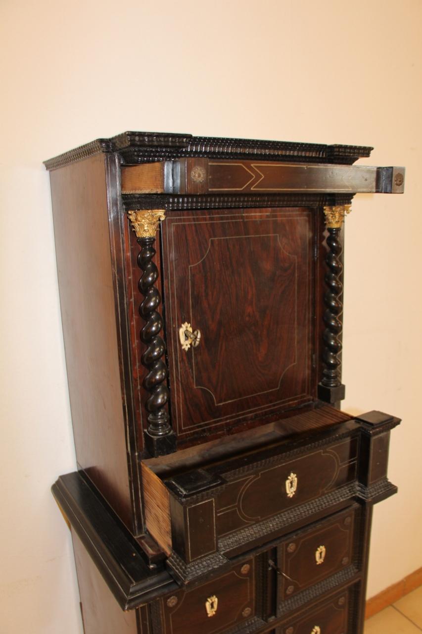 17th Century Cabinet in Rosewood and Tin Fillet For Sale 9