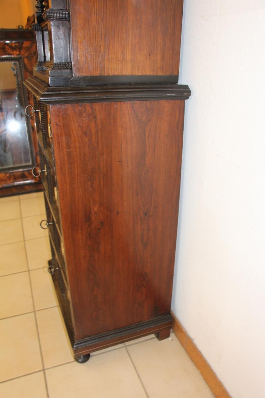 17th Century Cabinet in Rosewood and Tin Fillet For Sale 1