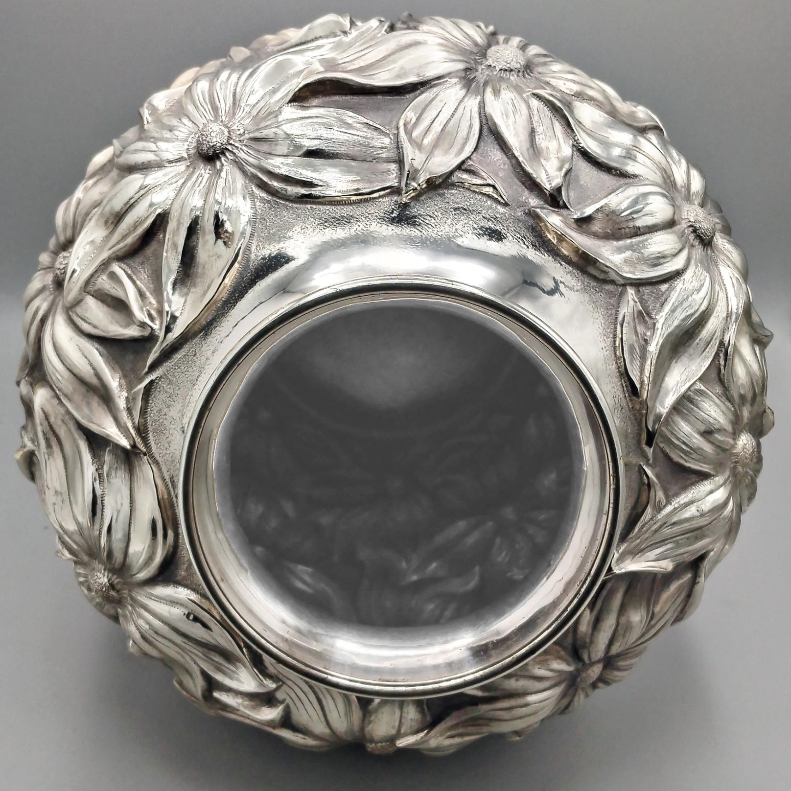 XX Century Italian Sterling Silver Vase with Lilies 4
