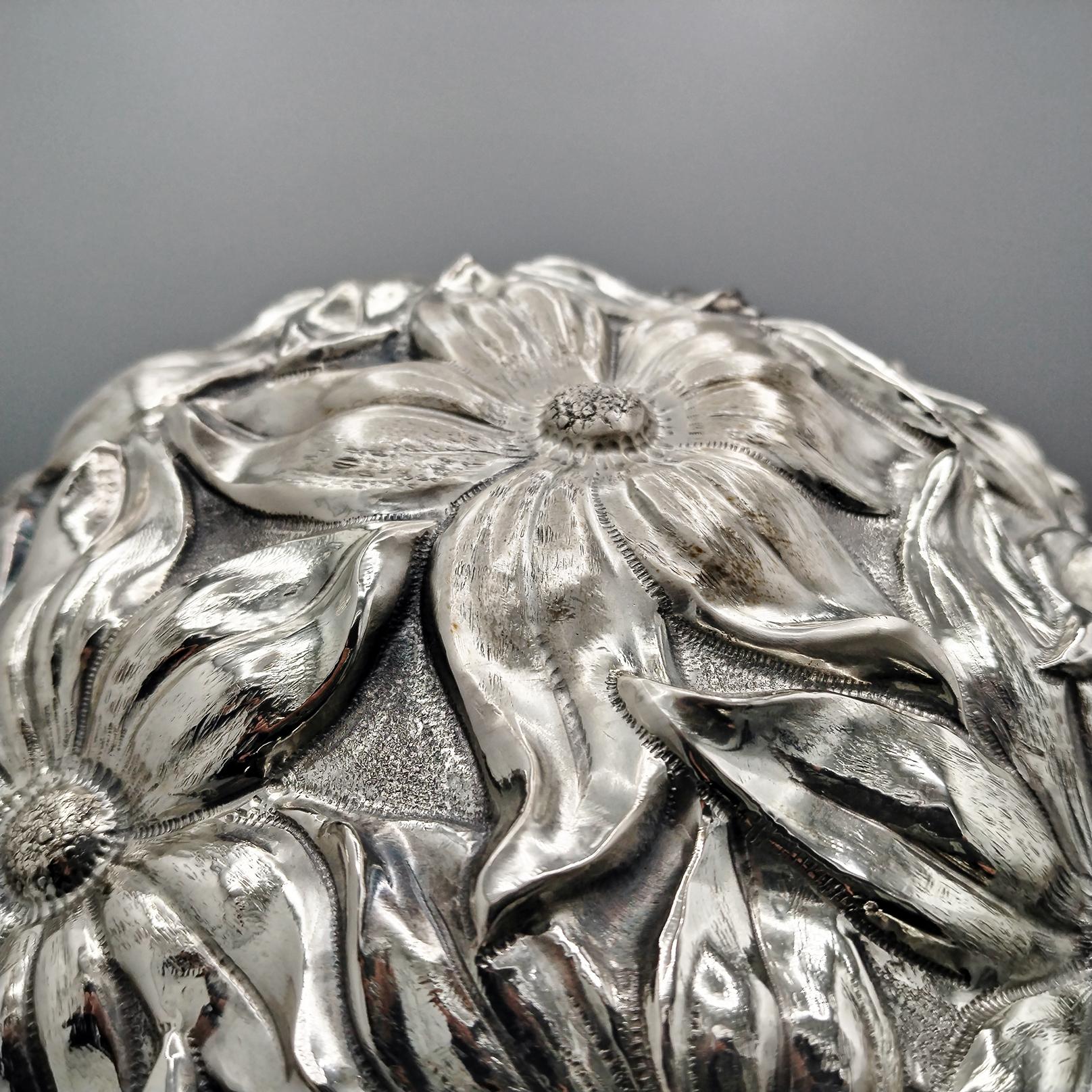 XX Century Italian Sterling Silver Vase with Lilies 6