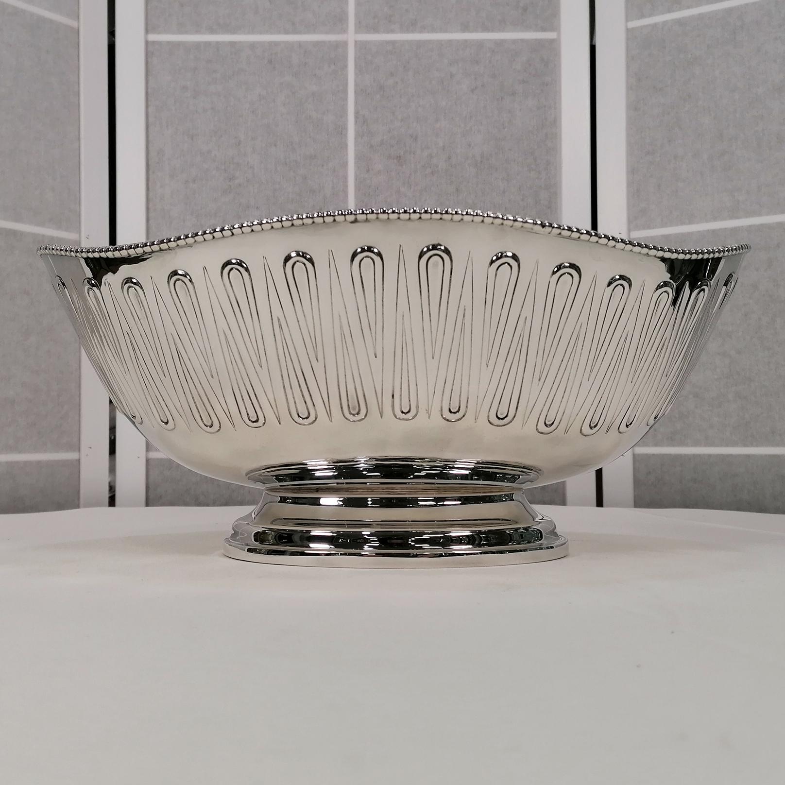 XX Centiry Italian Solid 800 Silver Centrepiece - Jatte For Sale 6