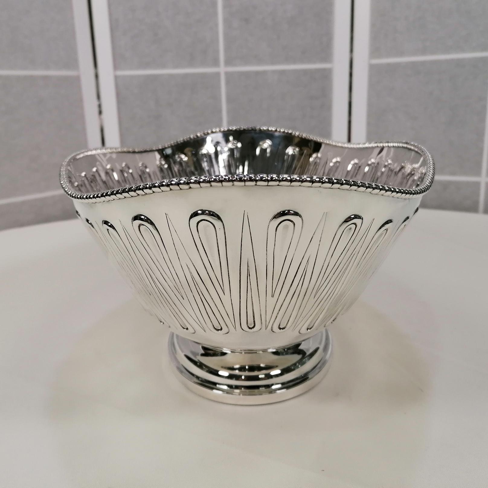 XX Centiry Italian Solid 800 Silver Centrepiece - Jatte For Sale 9