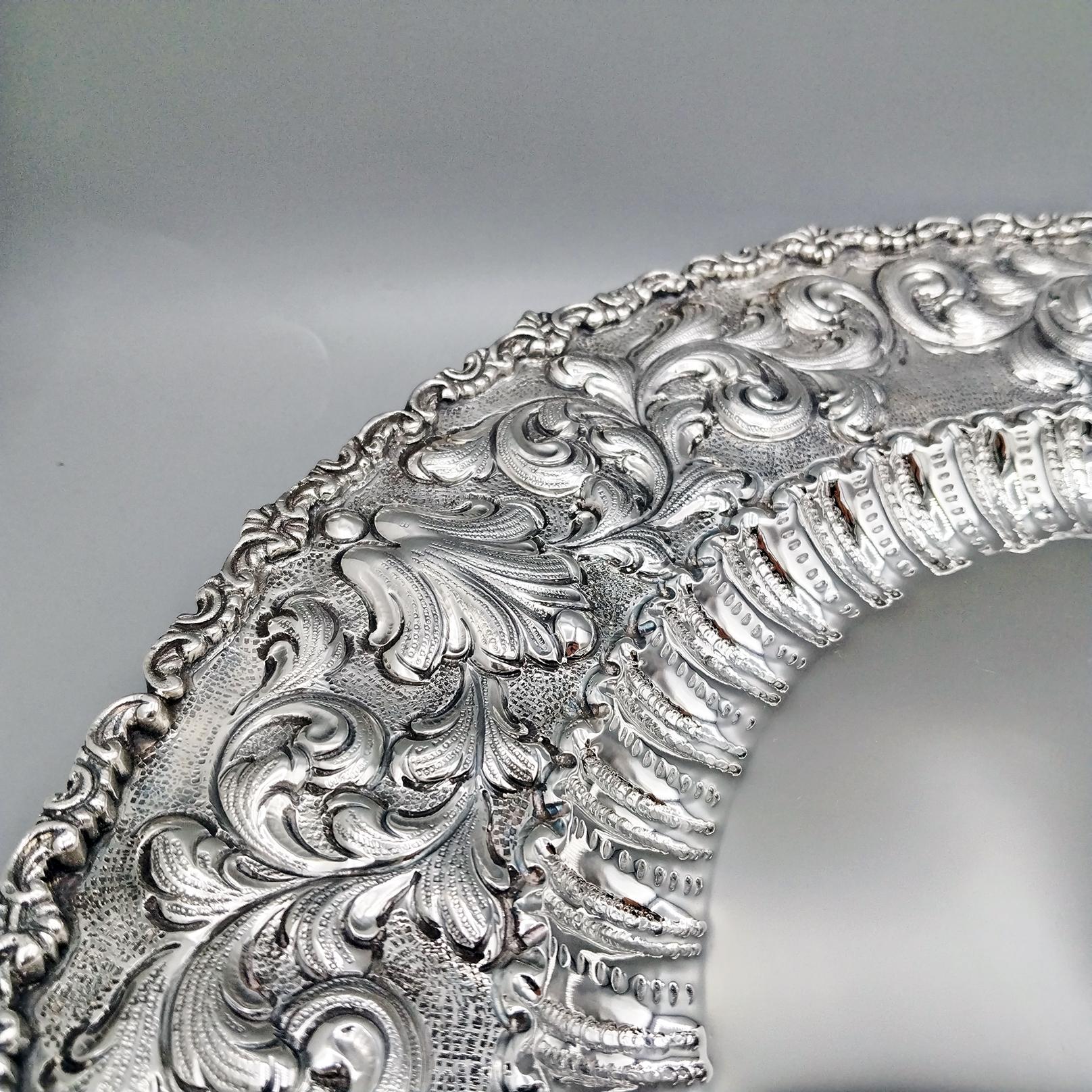 XX Centiry Italian Solid 800 silver dish in Baroque style (Silber) im Angebot
