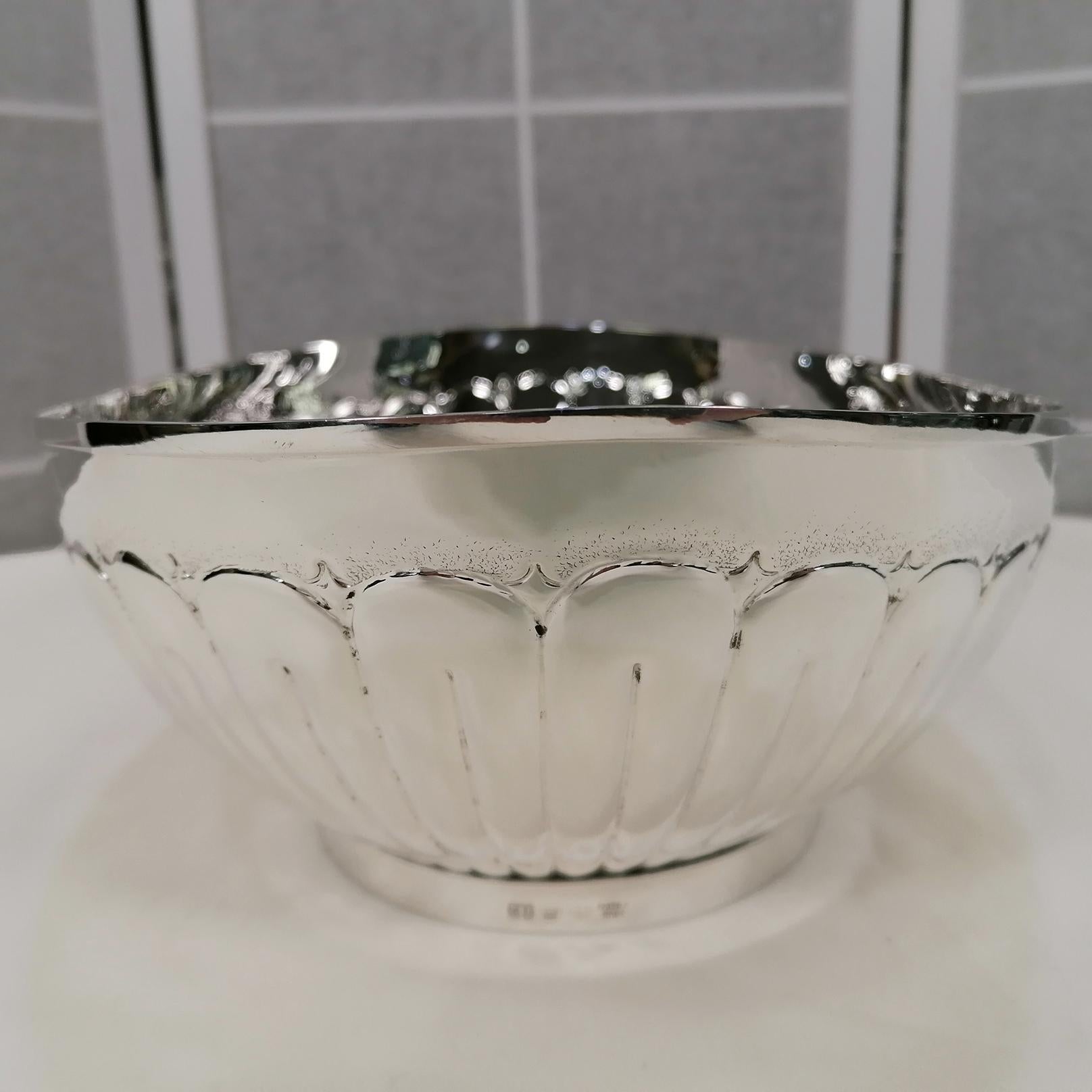 XX Centiry Italian Solid Silver Oval Centrepiece For Sale 7