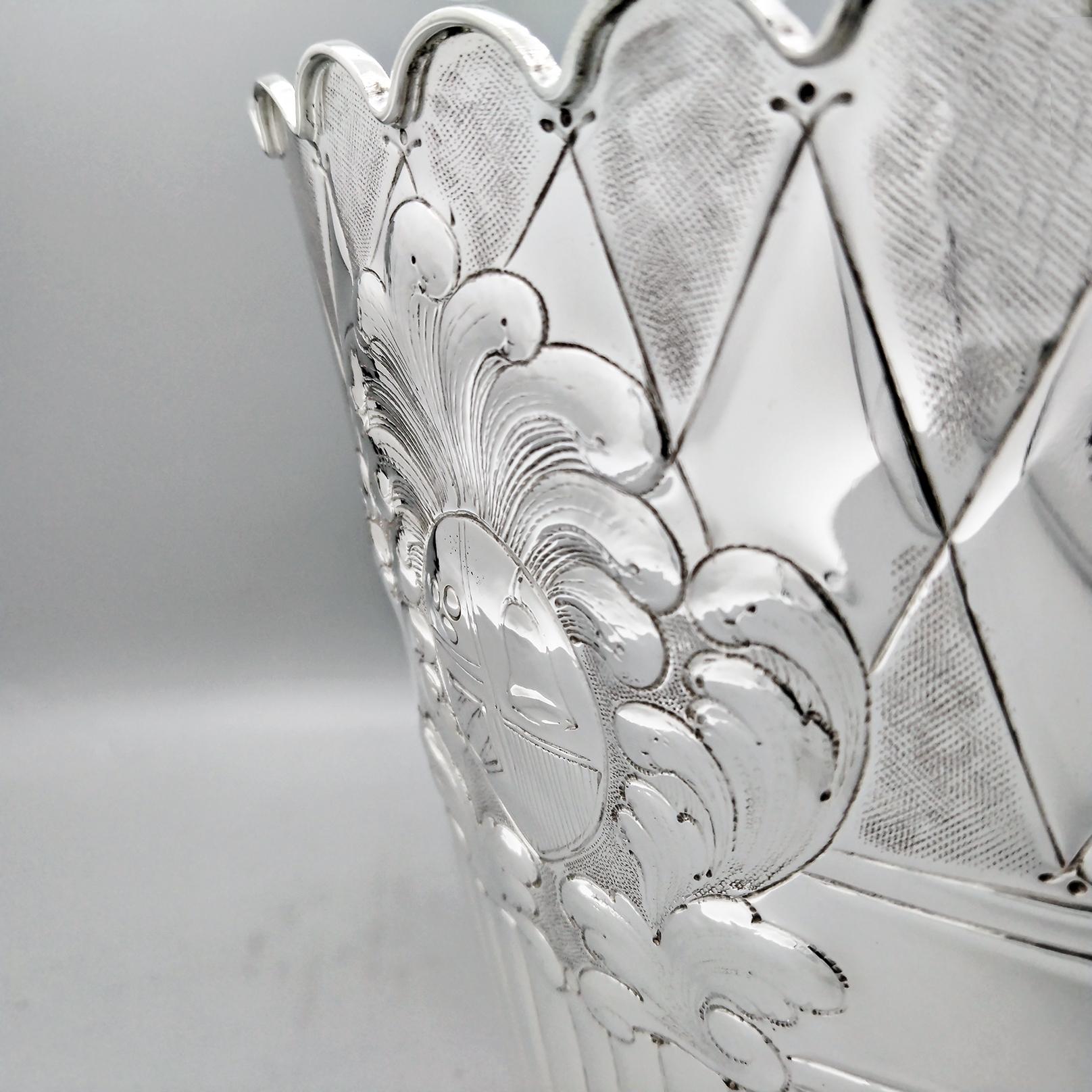 Cubo ovalado italiano del siglo XX de plata de ley maciza para chapagne Plata esterlina en venta