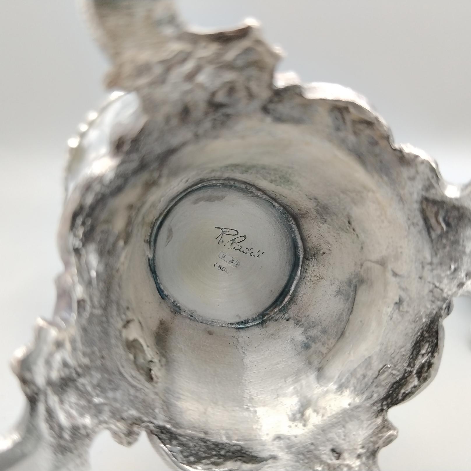 20e siècle italien  paire d'amphores en argent 800 et cristal en vente 7