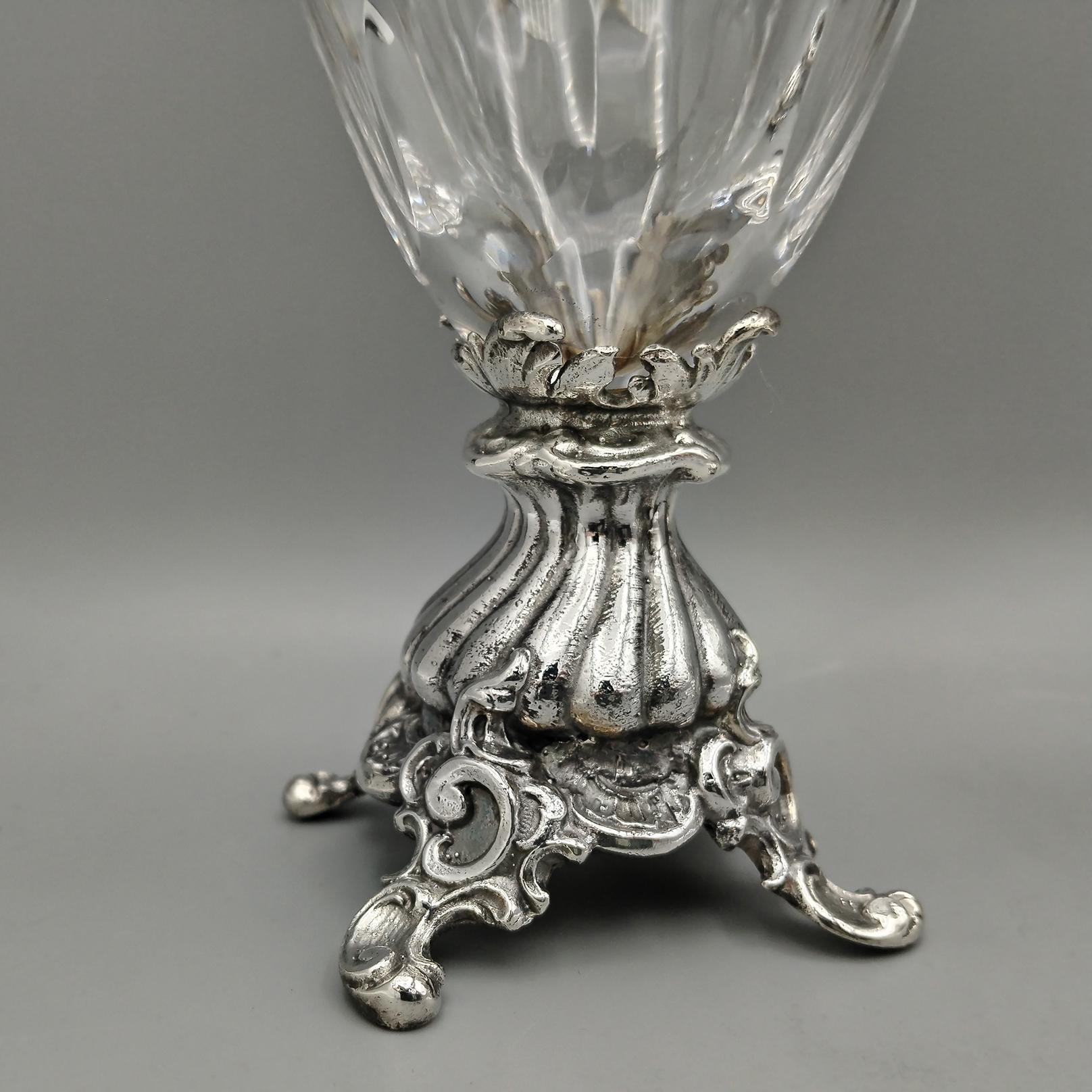 Italian 20e siècle italien  paire d'amphores en argent 800 et cristal en vente