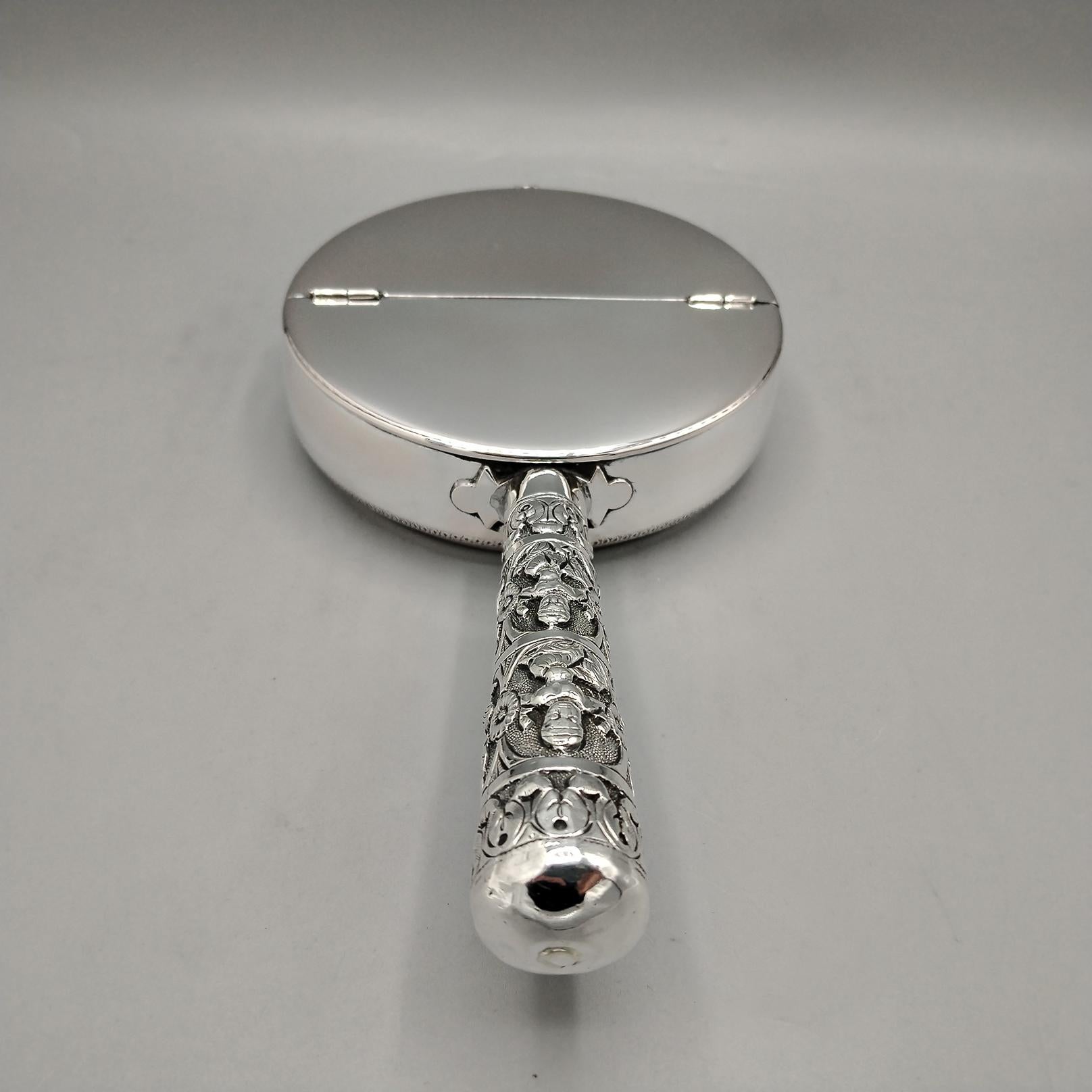 Cenicero italiano del siglo XX de plata 800 maciza con asa decorada Mid-20th Century en venta