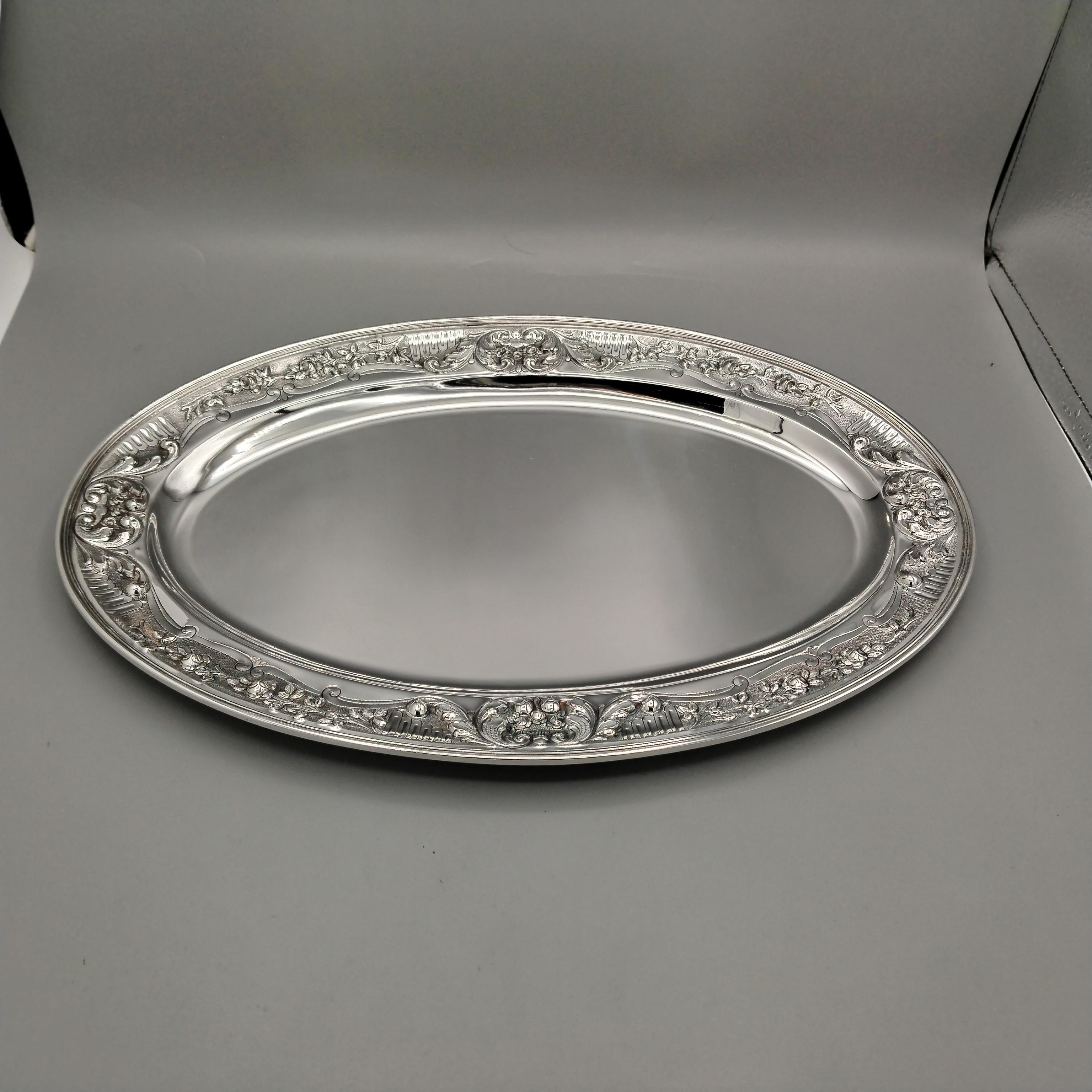 Plato para verduras estilo barroco en plata 800 maciza italiana del siglo XX con bandeja en venta 11