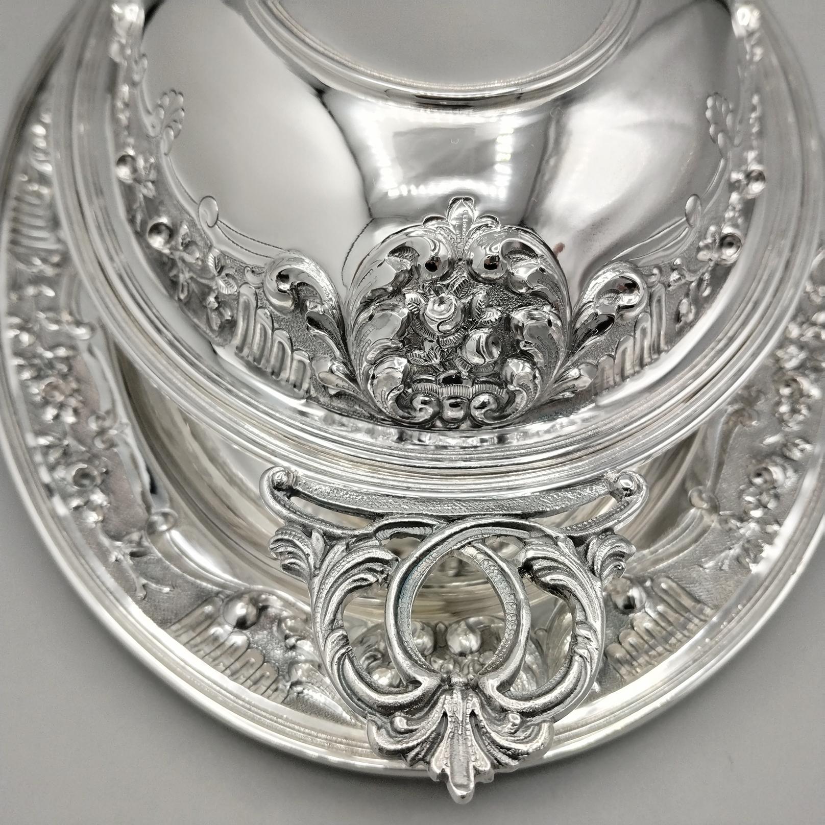 Plato para verduras estilo barroco en plata 800 maciza italiana del siglo XX con bandeja Contemporáneo en venta
