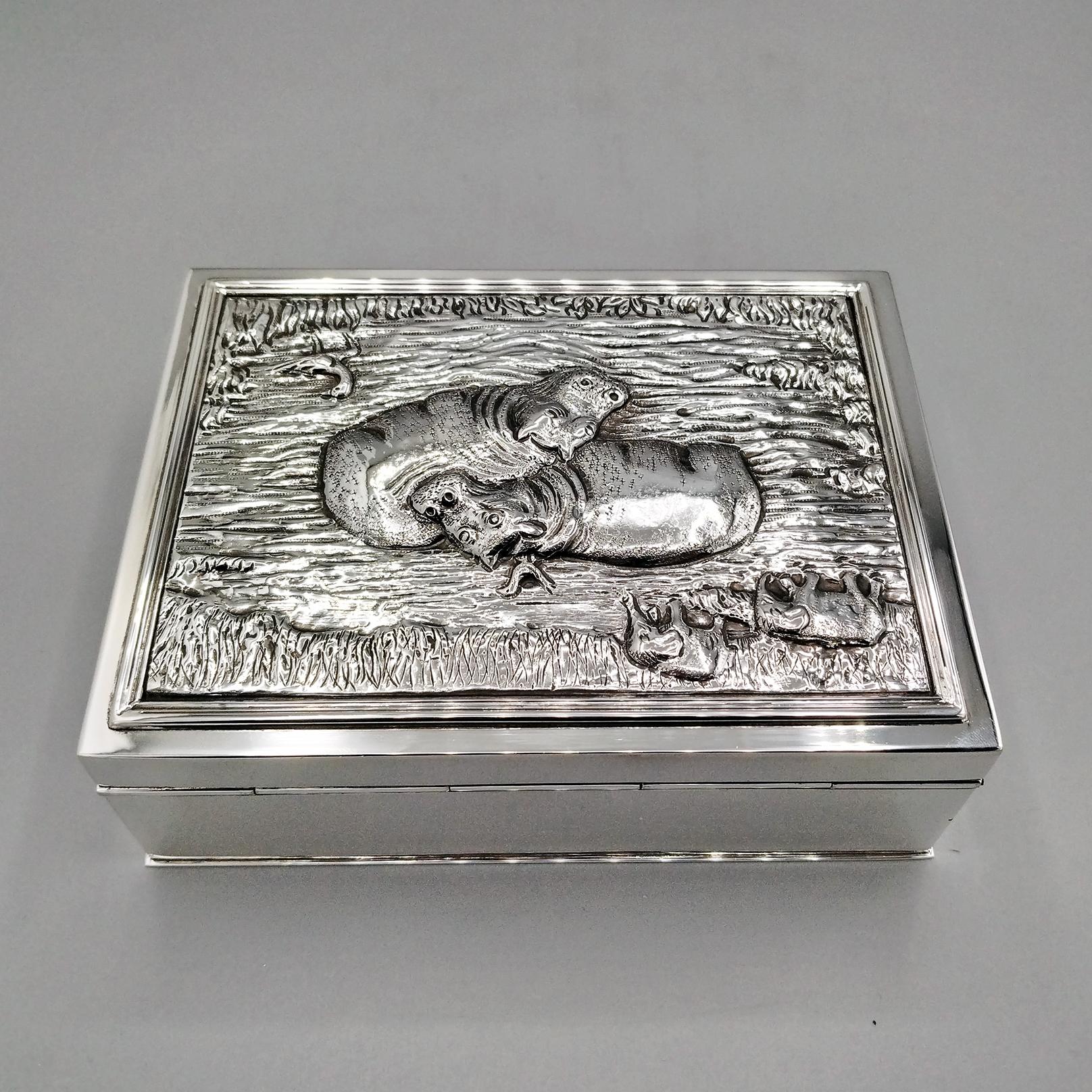 XX Century Italian Solid 800 Silver Decorative Box with Hippos Elephants Birds For Sale 4