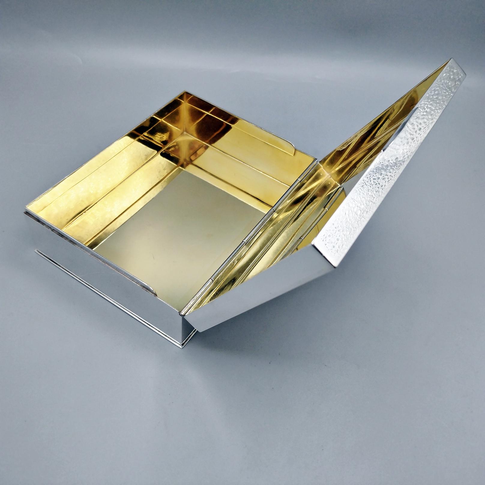 XX Century Italian Solid 800 Silver Decorative Box with Hippos Elephants Birds For Sale 8