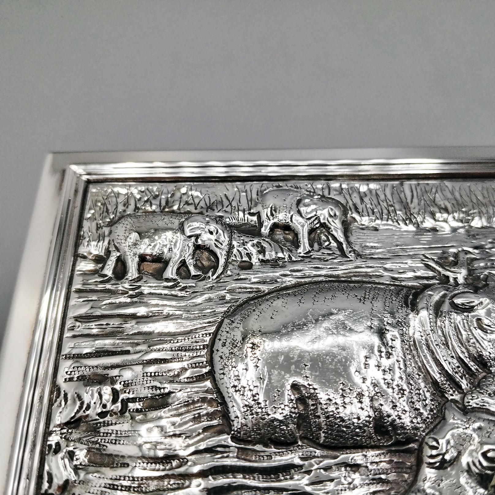 XX Century Italian Solid 800 Silver Decorative Box with Hippos Elephants Birds For Sale 1
