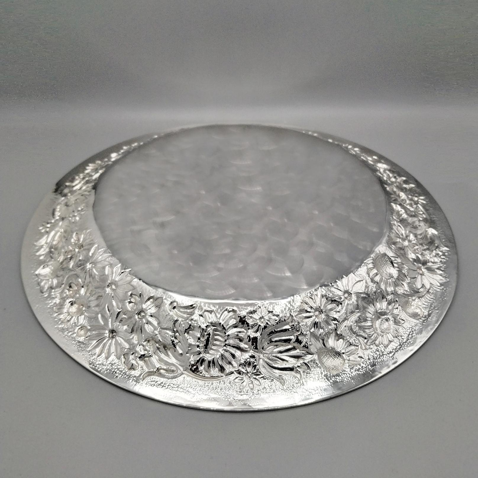 XX Century Italian solid 800 silver Dish /Tray  with wide chiseled flower edge For Sale 5
