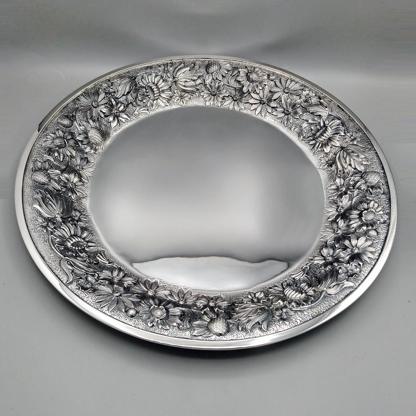 Silver XX Century Italian solid 800 silver Dish /Tray  with wide chiseled flower edge For Sale