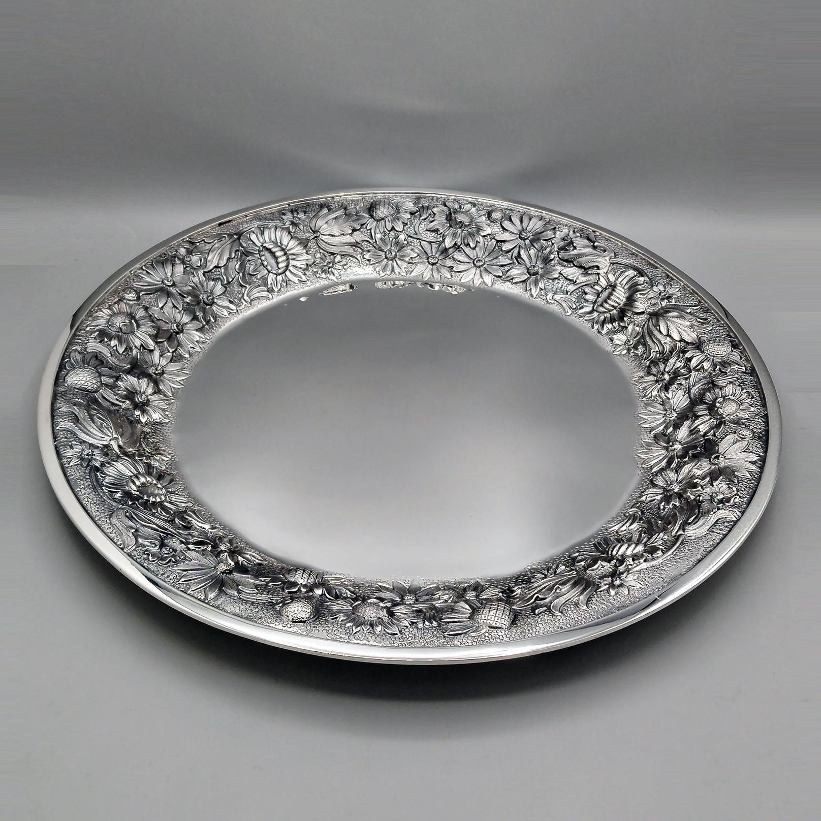 XX Century Italian solid 800 silver Dish /Tray  with wide chiseled flower edge For Sale 1