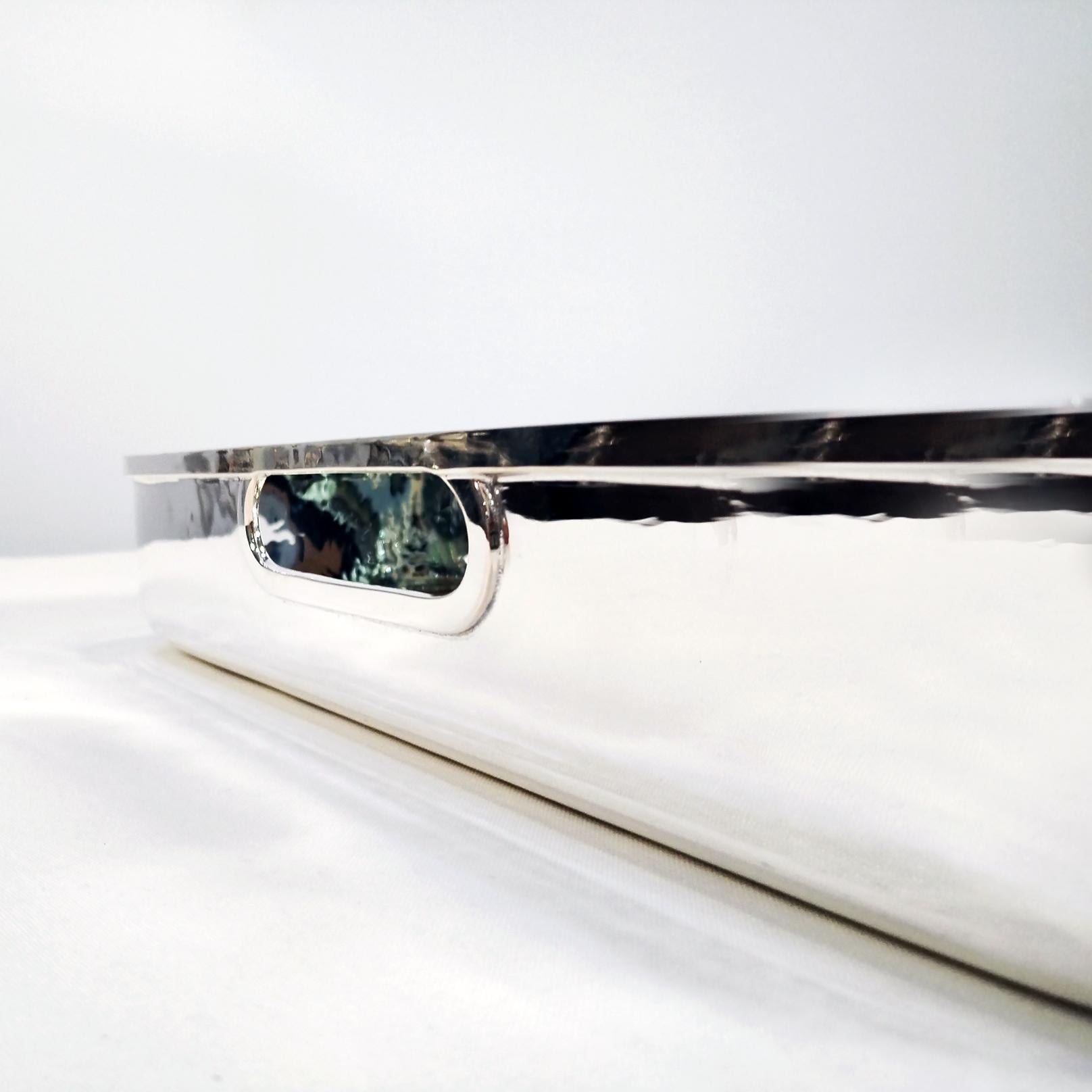 Other XX° Century Italian Solid 800 Silver Hammered tray For Sale