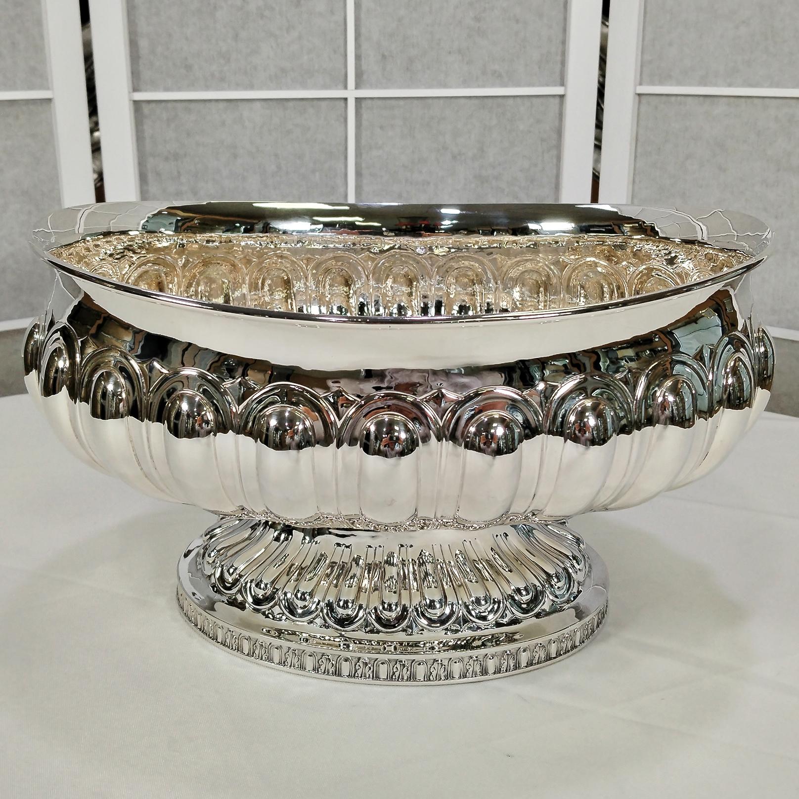 XX Century Italian Solid 800 Silver Large Oval Centerpiece in Empire Style For Sale 3