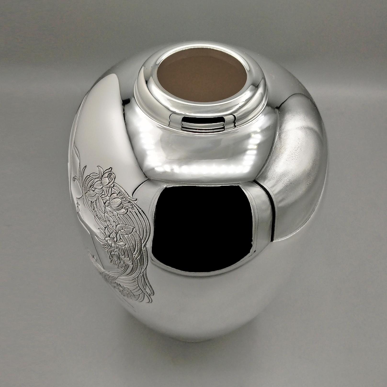 Liberty en argent massif 800 italien du 20e siècle - Art Nouveau  Style Vase en vente 5