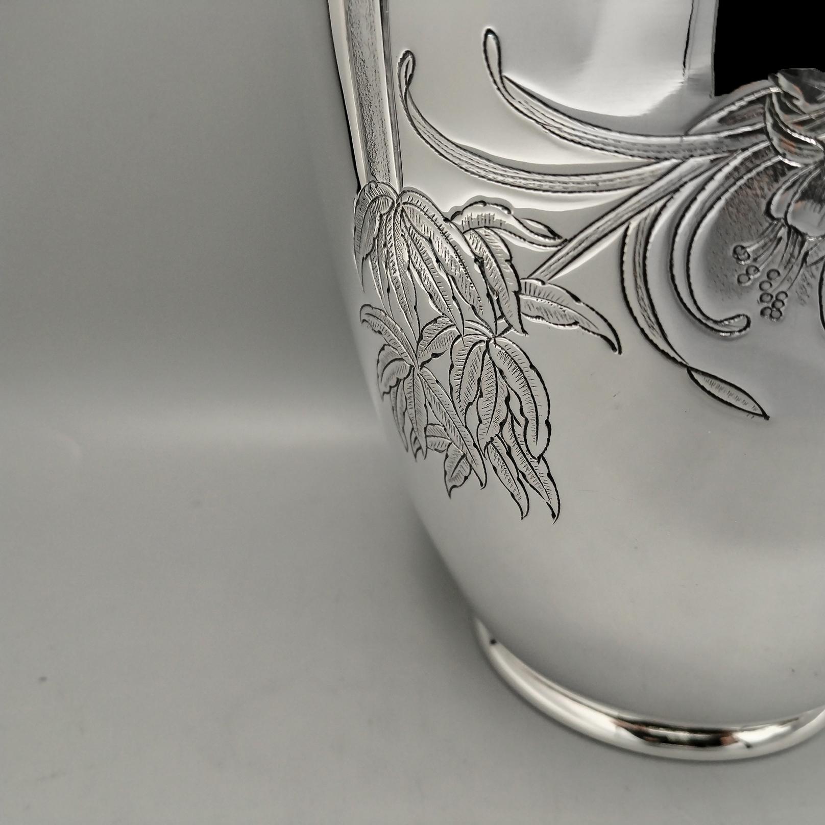 Liberty en argent massif 800 italien du 20e siècle - Art Nouveau  Style Vase en vente 2