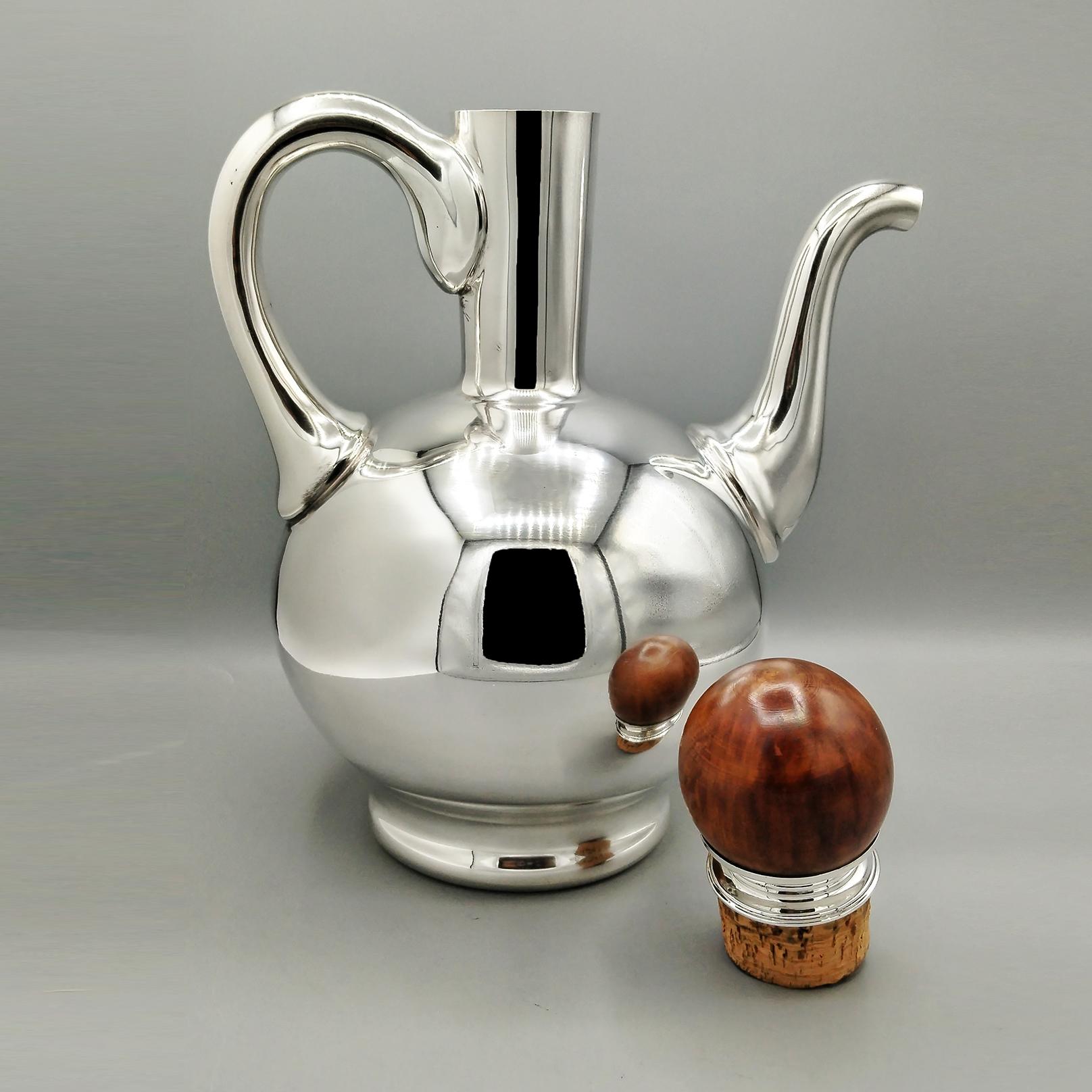 Legno XX Century italian solid 800 Silver pourer in vendita