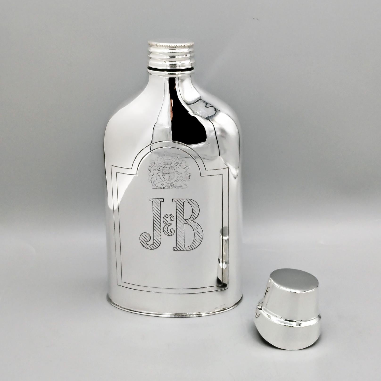 XX Century Italian solid 800 silver whisky flask with beaker In condizioni ottime in vendita a VALENZA, IT