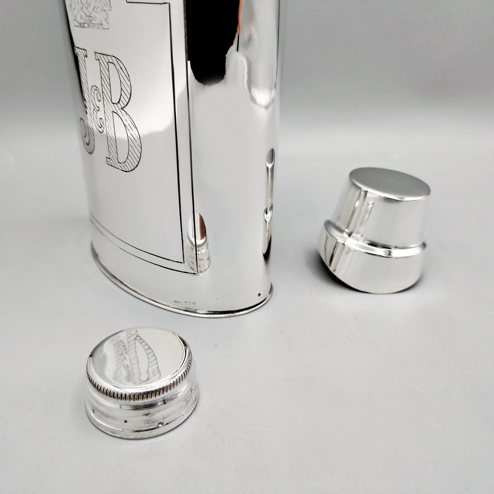 Argento XX Century Italian solid 800 silver whisky flask with beaker in vendita