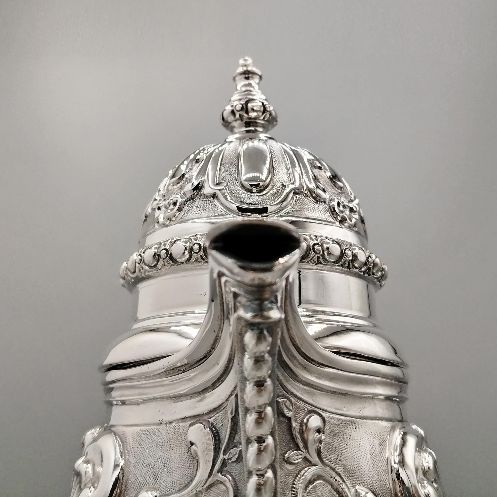 20. Jahrhundert Italienisches Sterlingsilber im Barockstil Coffepot im Angebot 4