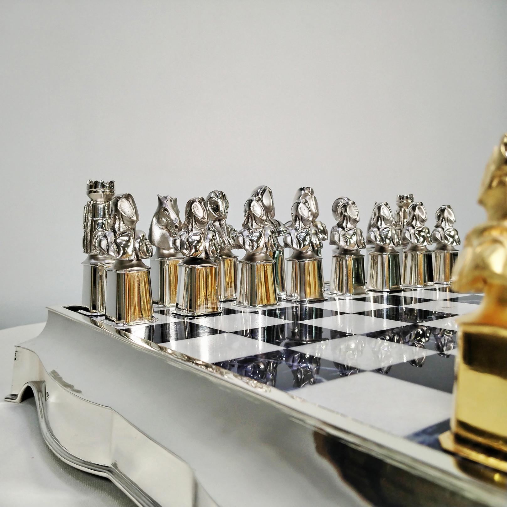 XX° Century Italian sterling silver chessboard with a chess game in vendita 6