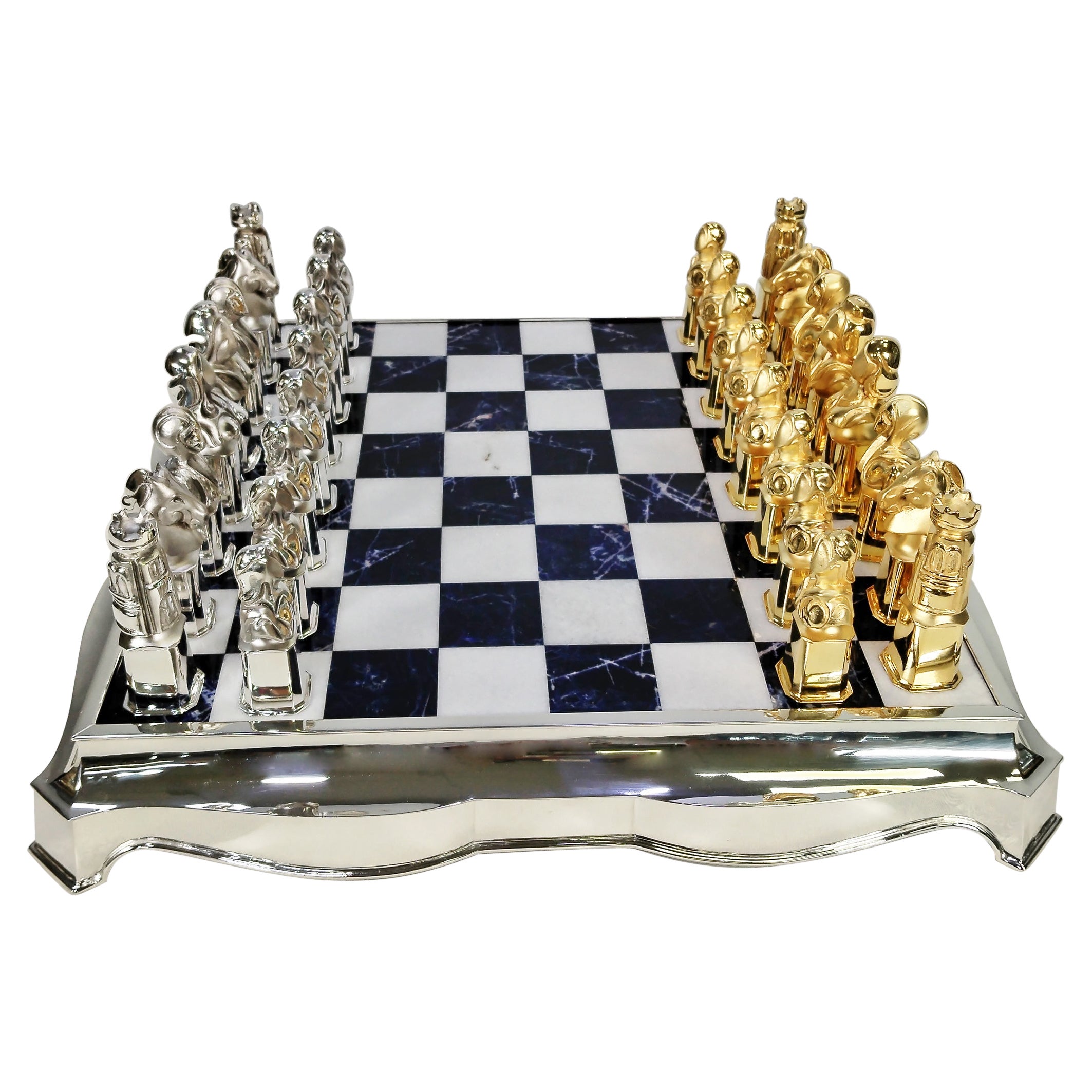 XX° Century Italian sterling silver chessboard with a chess game in vendita