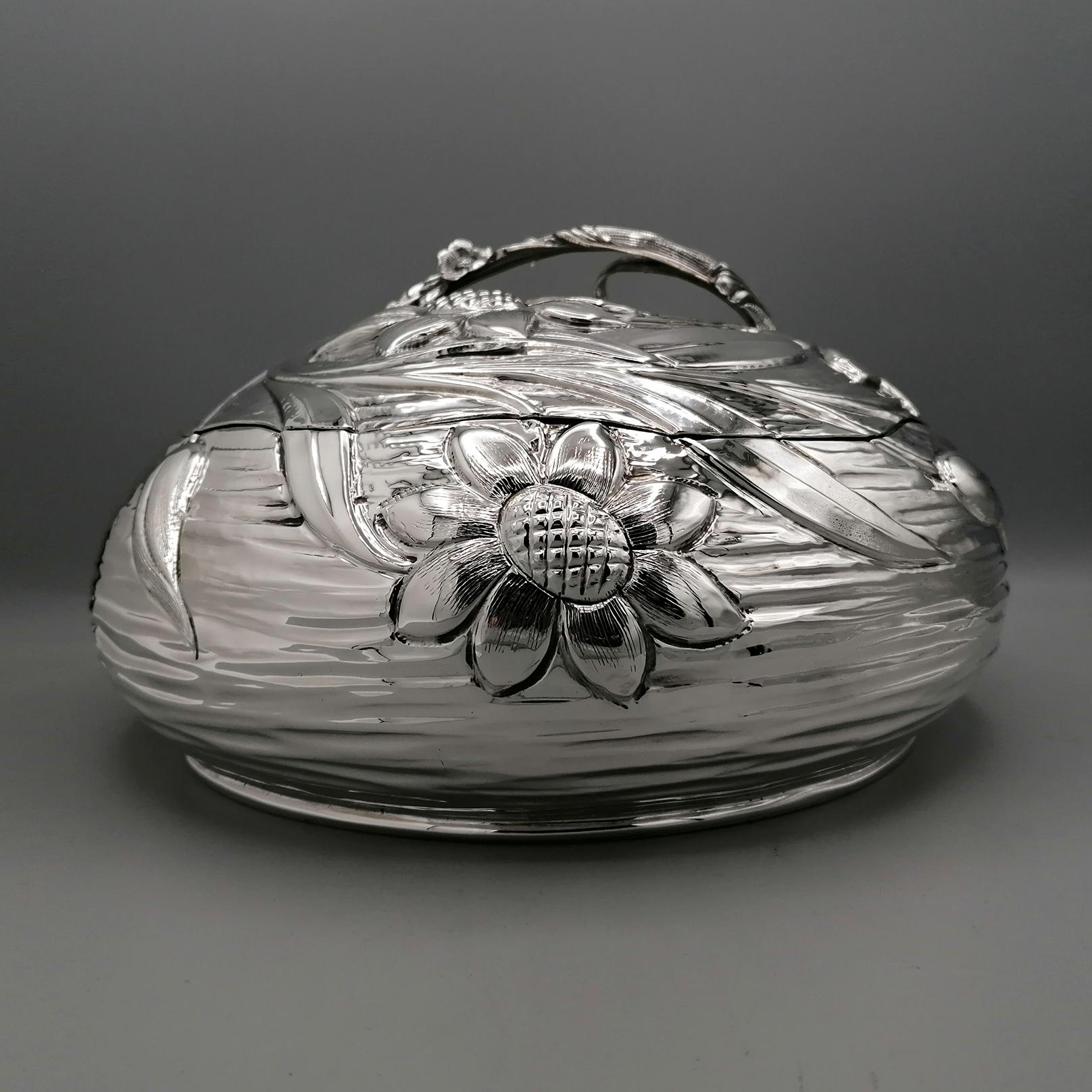 Engraved 20th Century Italian Sterling Silver Decorative Box For Sale
