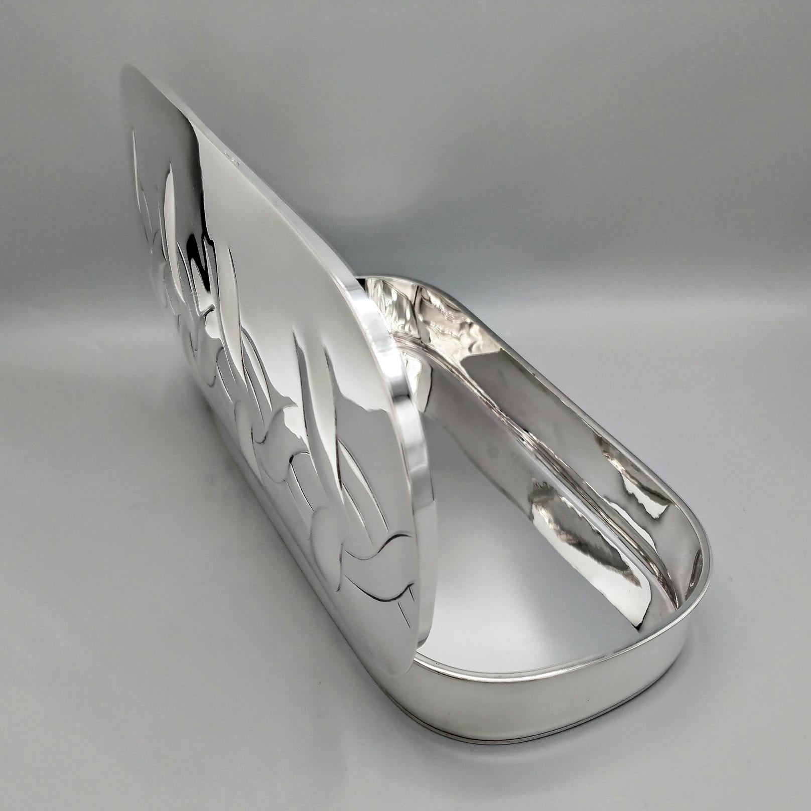 Caja decorativa oblonga de plata de ley italiana del siglo XX en venta 6