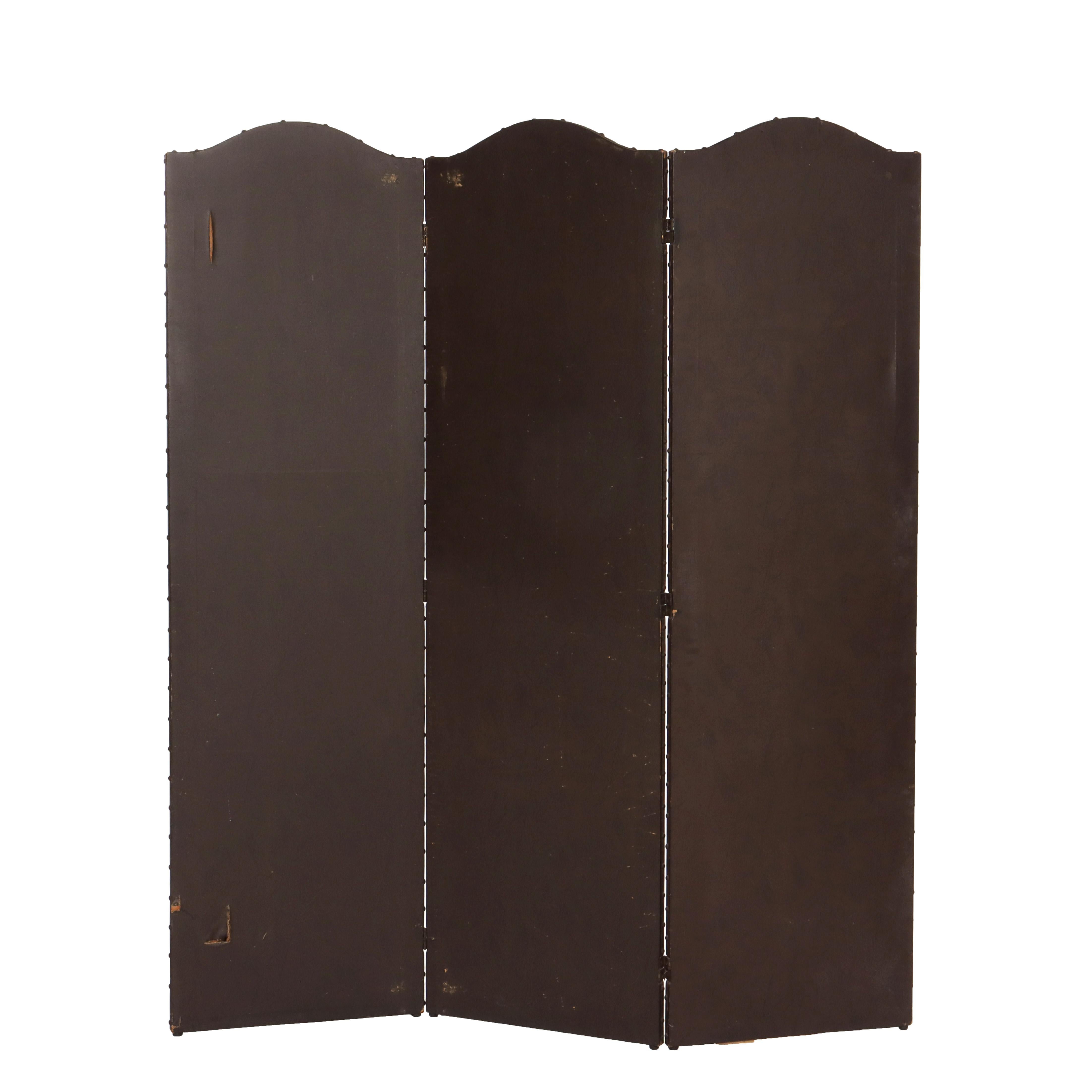 XX PICS Paravent ancien en cuir peint à la main, à trois panneaux, non signé, 20ème siècle en vente 3