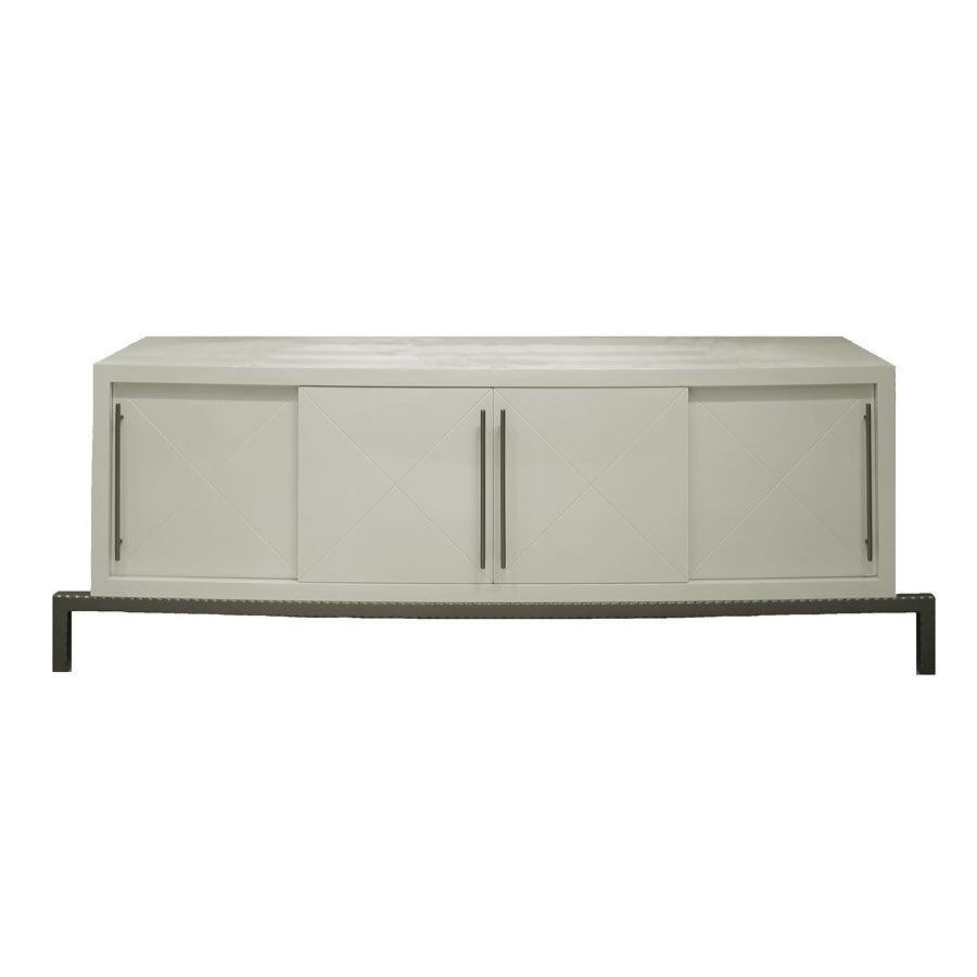 XXI CENTURY DESIGN SIDEBOARD
IT IS MADE OF LACQUERED WOOD AND POLISHED STEEL. VARIOUS COLORS
227L x 50W x 80h.