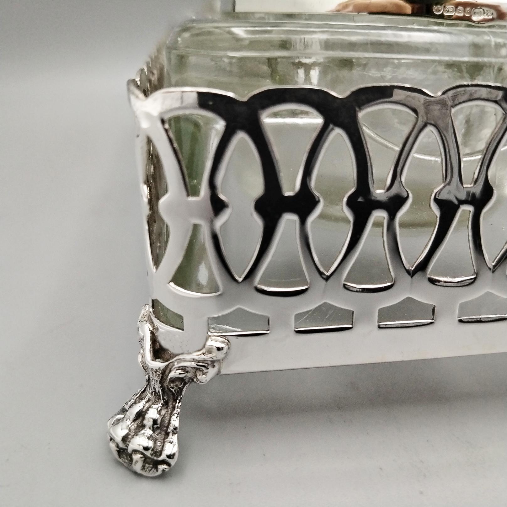 Periodo contemporaneo XXI Century English Sterling Silver and glass inkwell in vendita