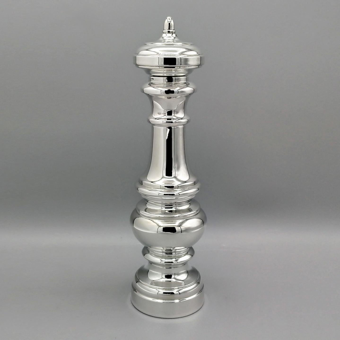 Molinillo de pimienta italiano del siglo XXI en plata 800 en venta 6