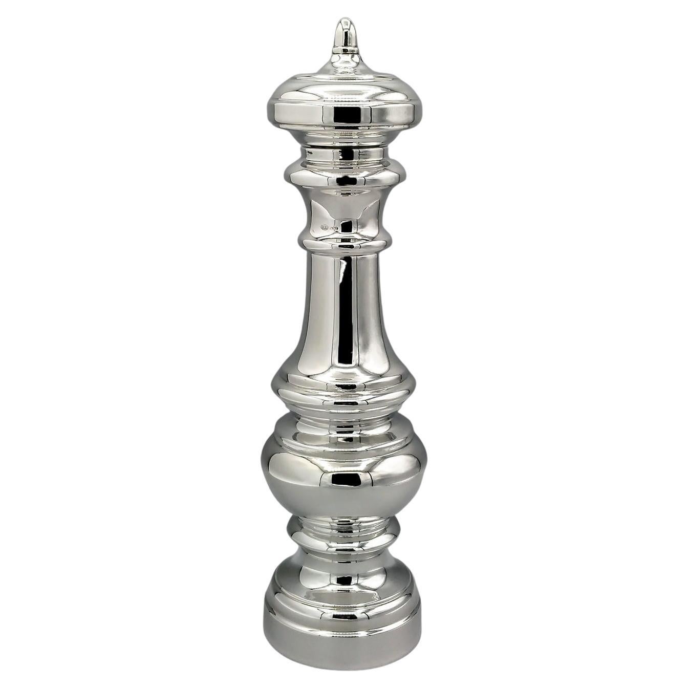 XXI Century Italian pepper mill in 800 silver