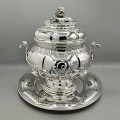 XXI Century Italian Solid 800 Silver Soup Tureen Baroque style with Dish