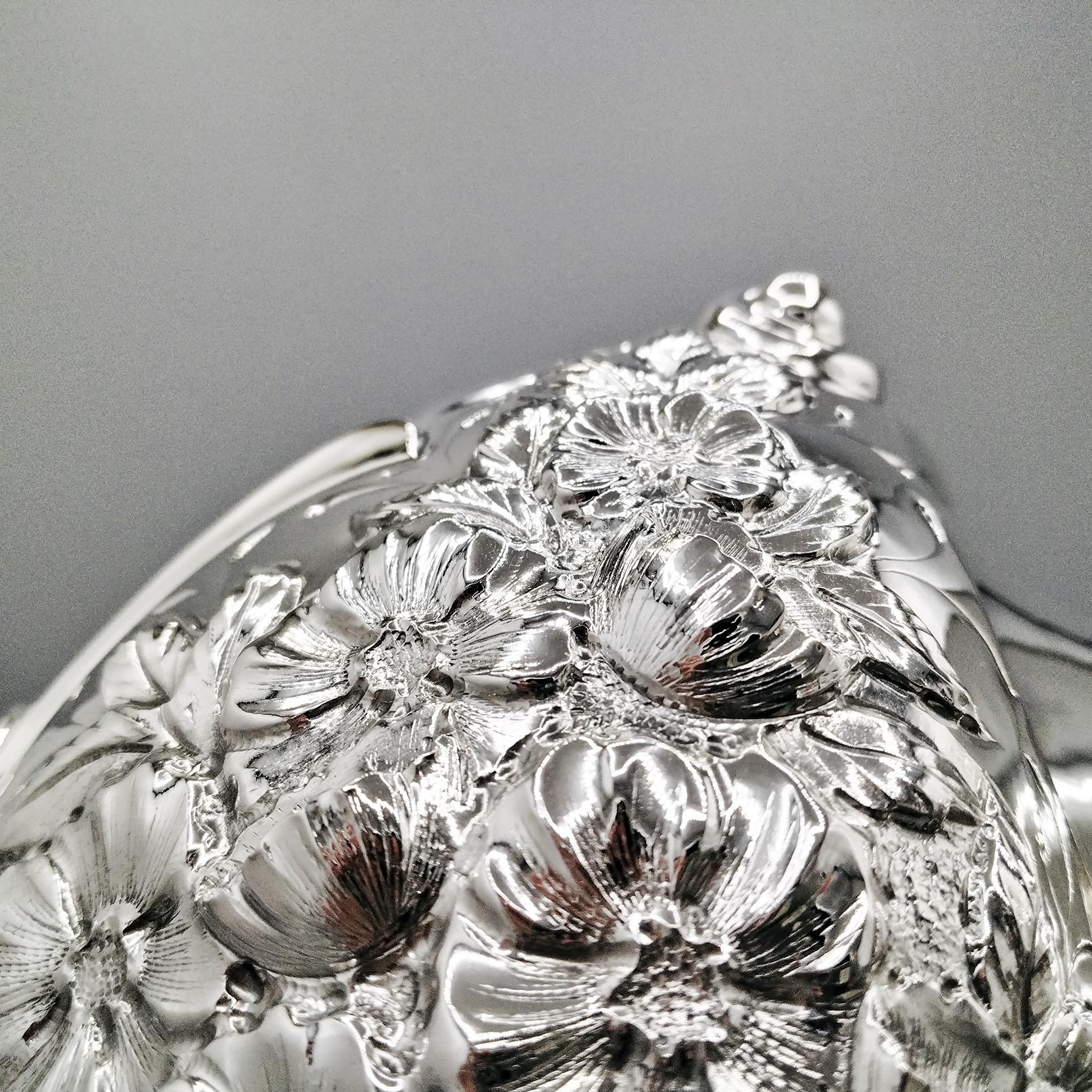 XXI Century Italian Solid 800 Silver Vase im Angebot 4