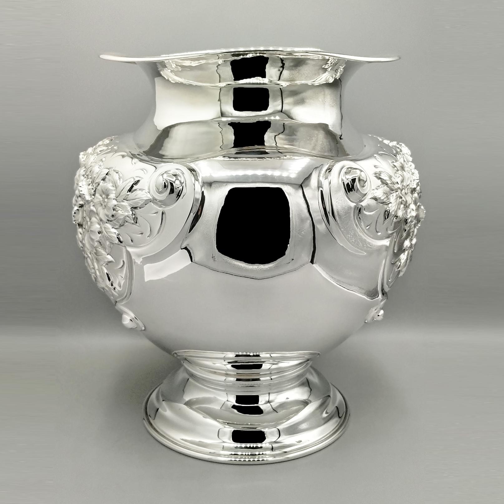 XXI Century Italian Solid 800 Silver Vase im Angebot 6