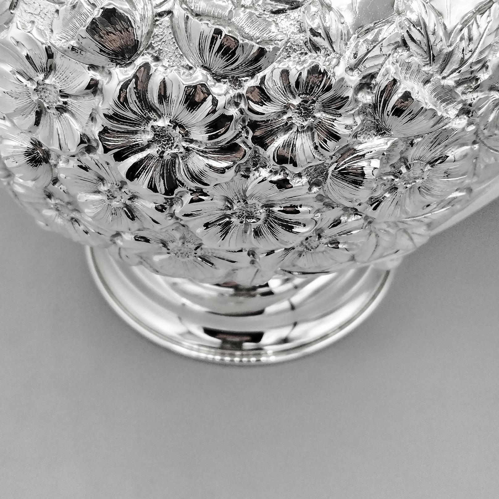 XXI Century Italian Solid 800 Silver Vase (Zeitgenössisch) im Angebot
