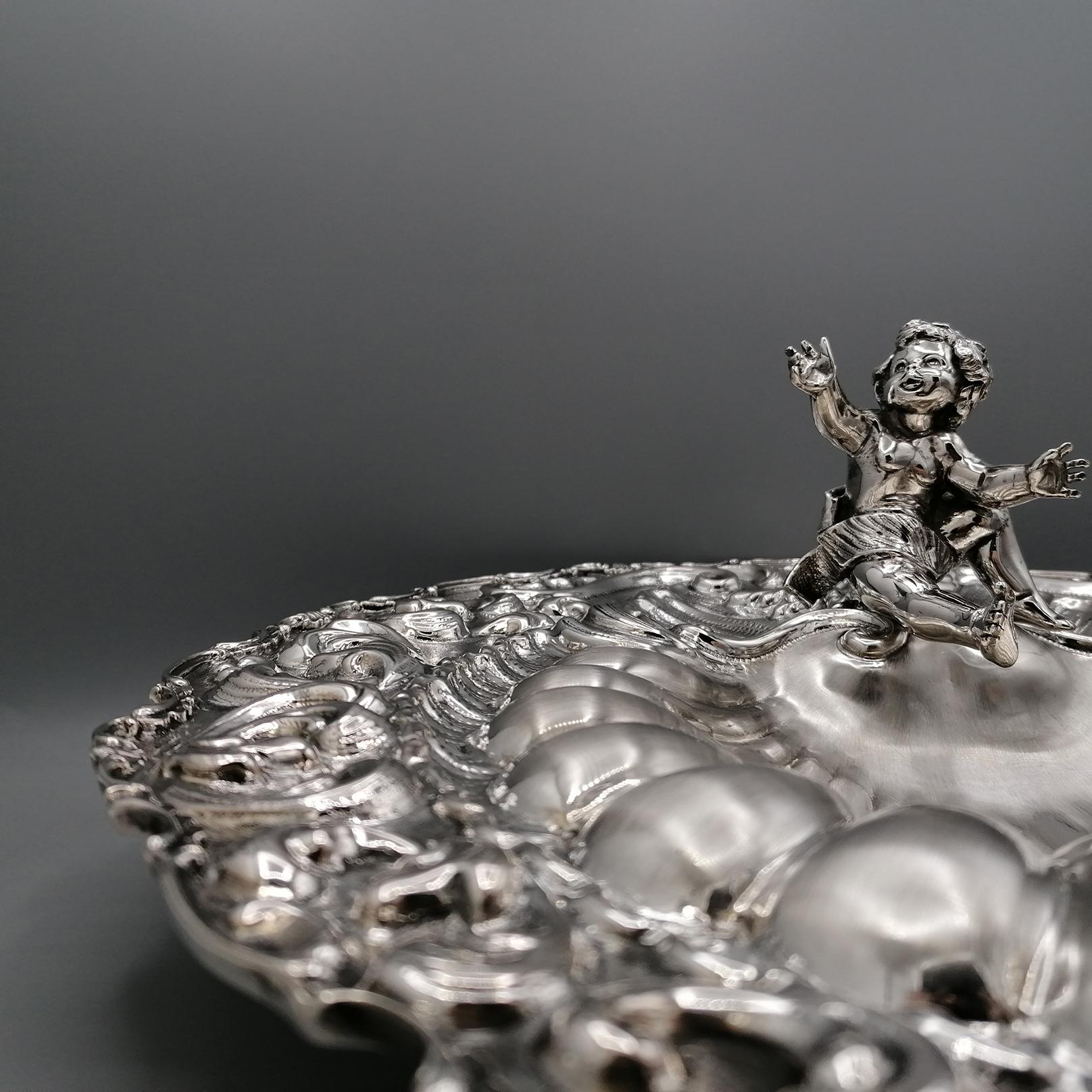 XXI Jahrhundert Italienisch massivem Silber 800 Shell Tafelaufsatz mit Engel (Mattiert) im Angebot
