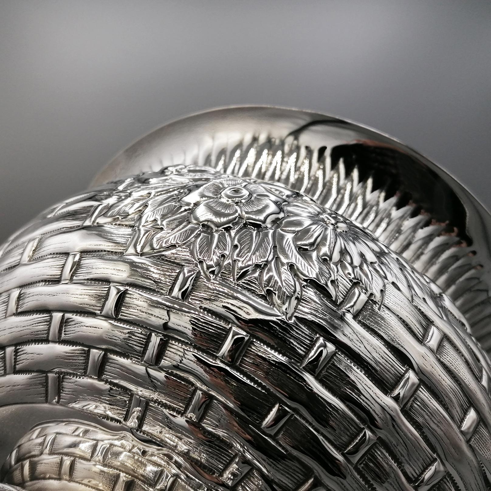 Cesta italiana de plata maciza del siglo XIX en venta 7