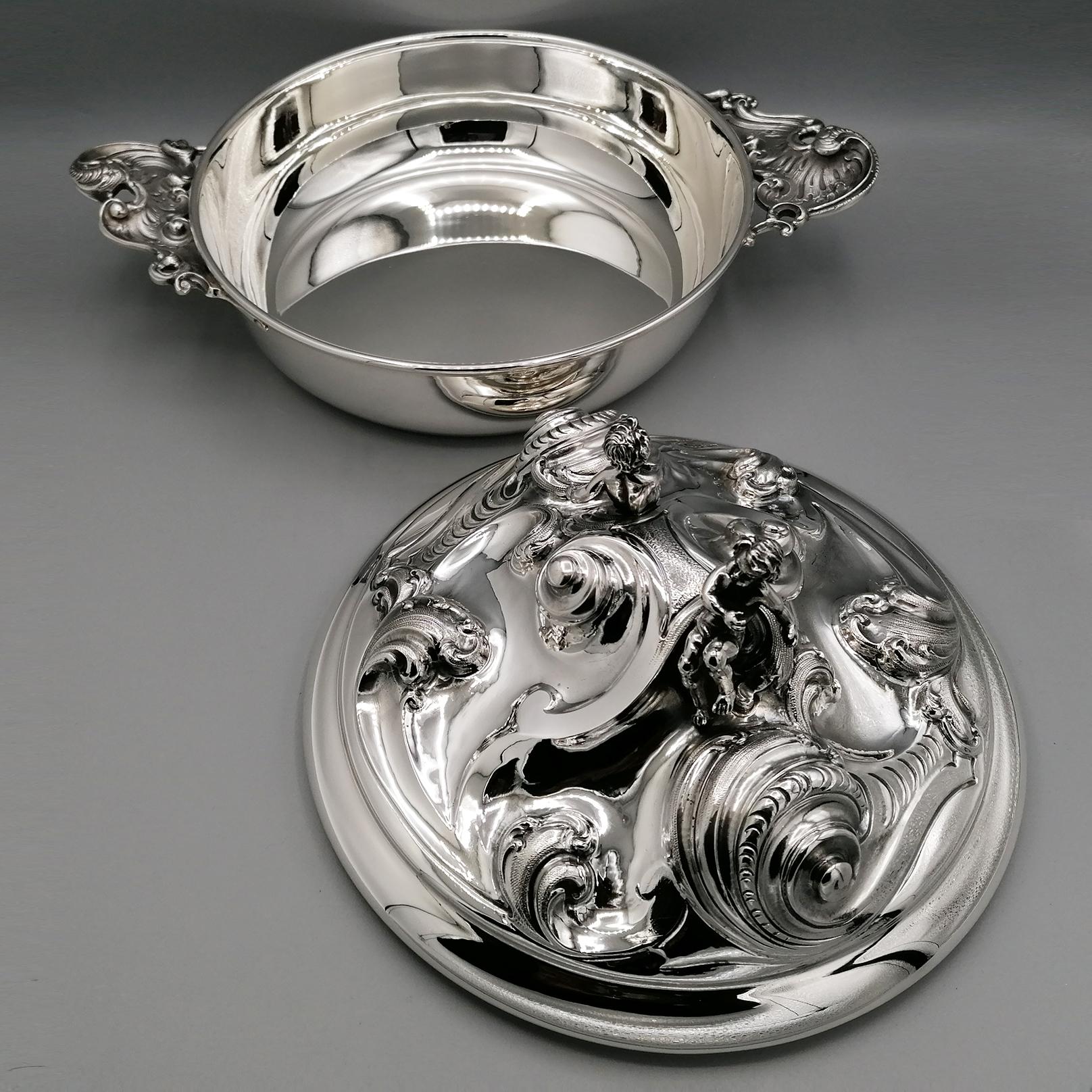 XXI° century Italian Solid Silver Vegetable dish in Baroque Style For Sale 5
