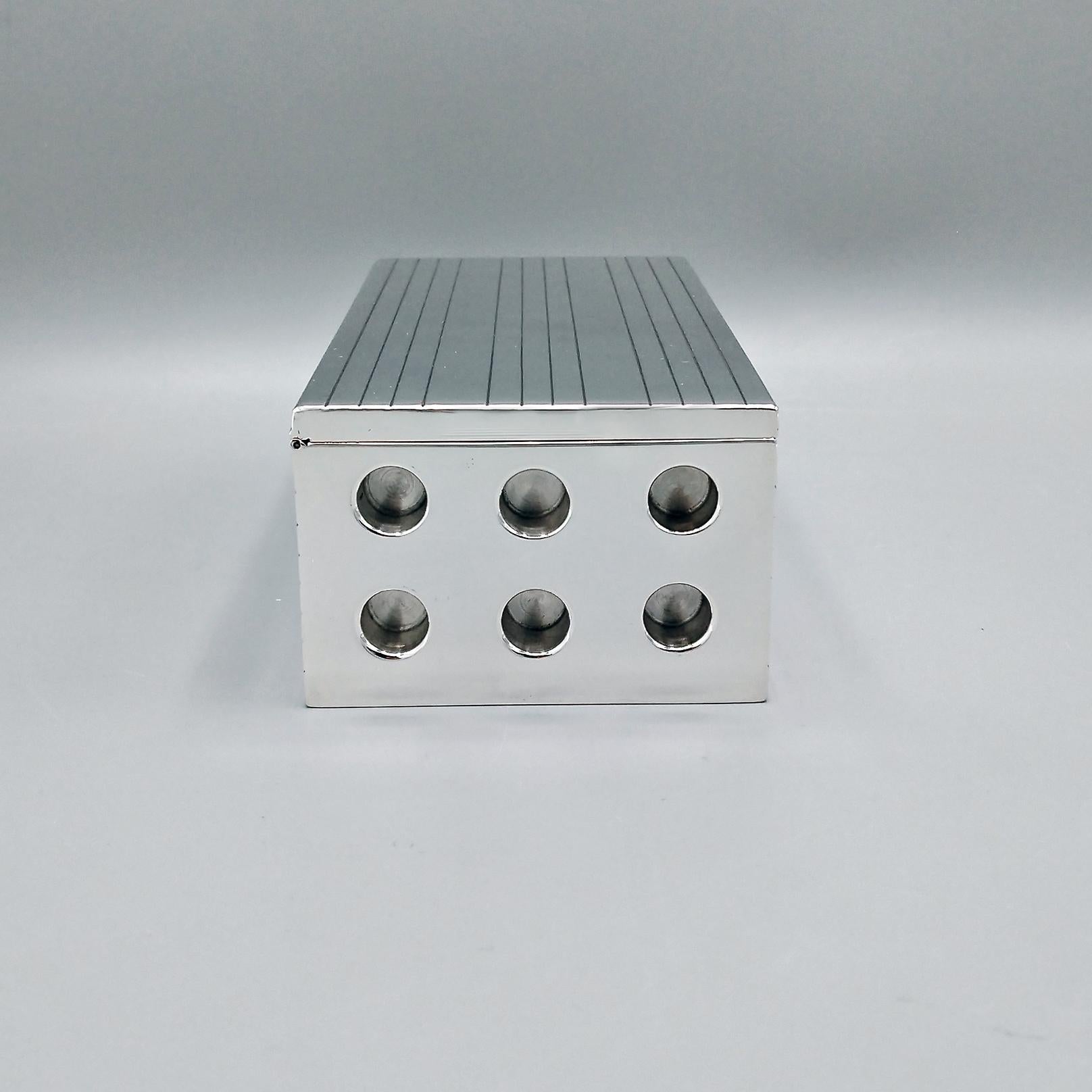 Caja en forma de ladrillo decorativa italiana del siglo XXI de Sterling Contemporáneo en venta