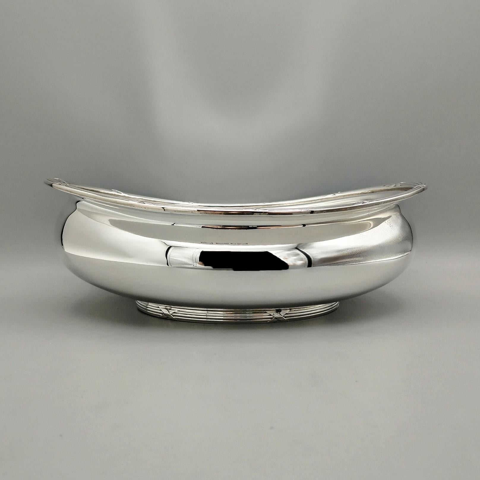 Periodo contemporaneo XXI Century Italian Sterling Silver BUCCELLATI oval bowl - Louis XVI Style in vendita
